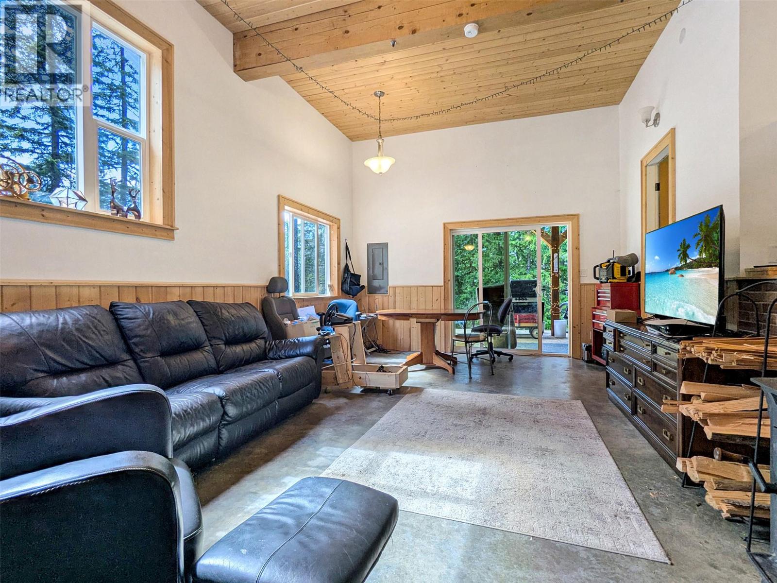 8907 Martens Road, Slocan, British Columbia  V0G 2C0 - Photo 35 - 10384864