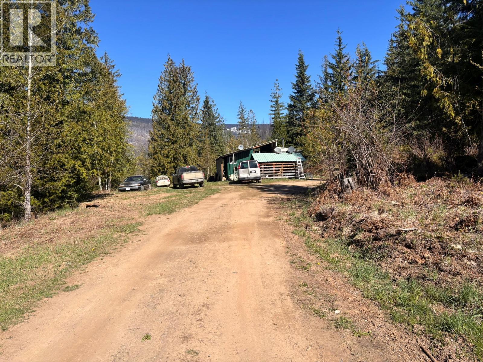 4095 Meadow Creek Road, Celista, British Columbia  V0E 1M6 - Photo 4 - 10385086