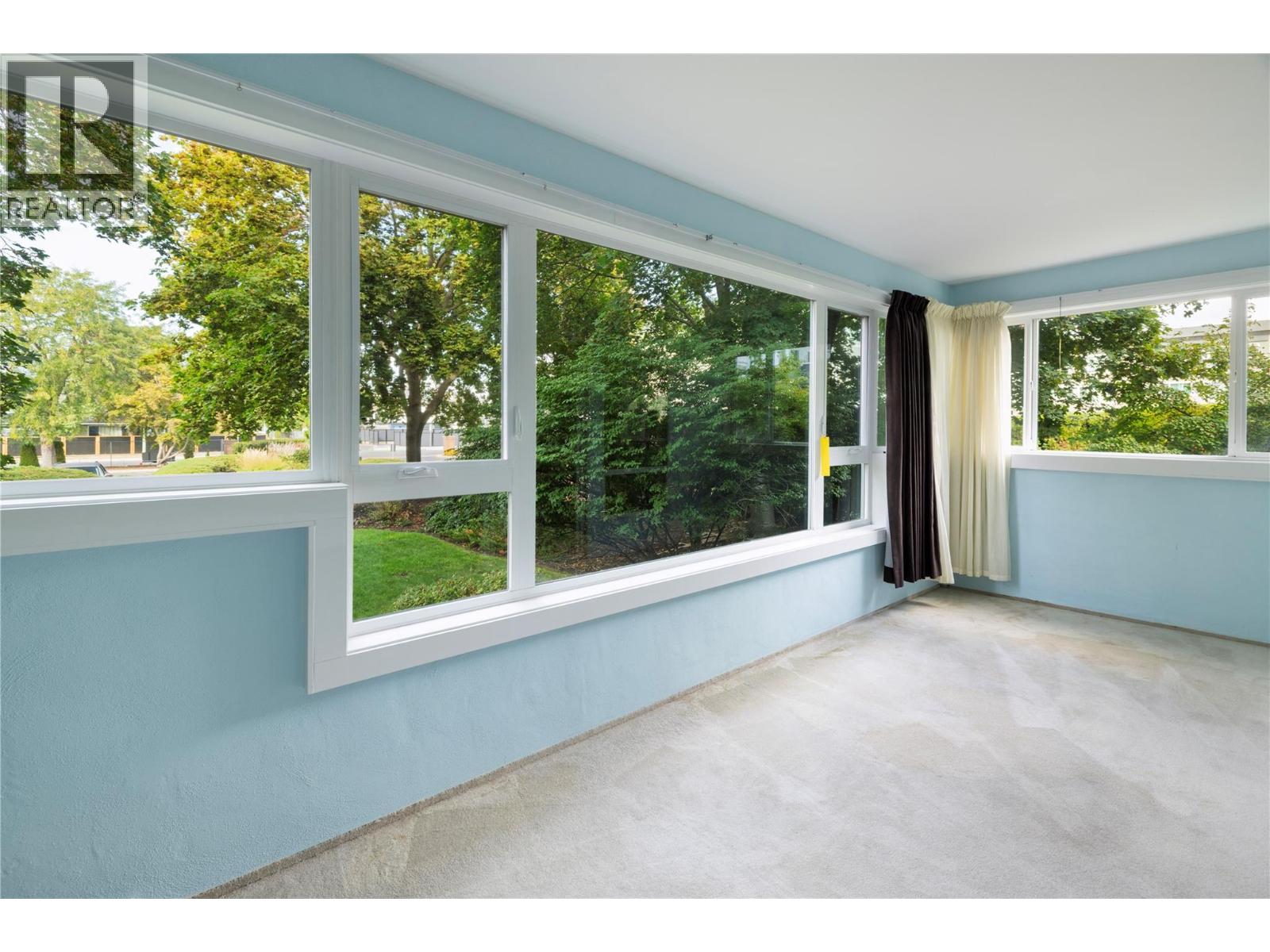 1045 Sutherland Avenue Unit# 115b, Kelowna, British Columbia  V1Y 5Y1 - Photo 2 - 10384150
