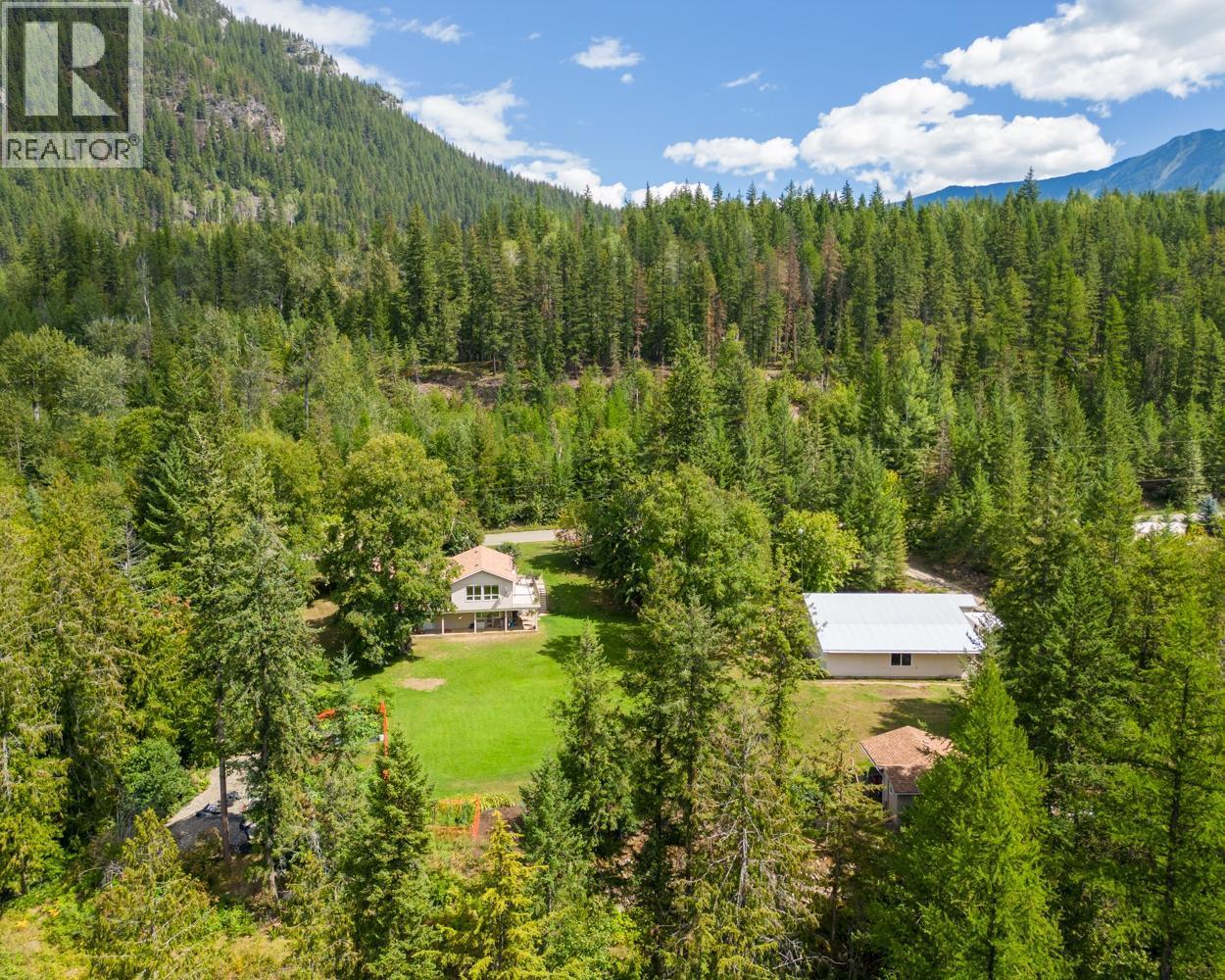 467 Meadow Creek Road, Meadow Creek, British Columbia  V0G 1N0 - Photo 12 - 10383596