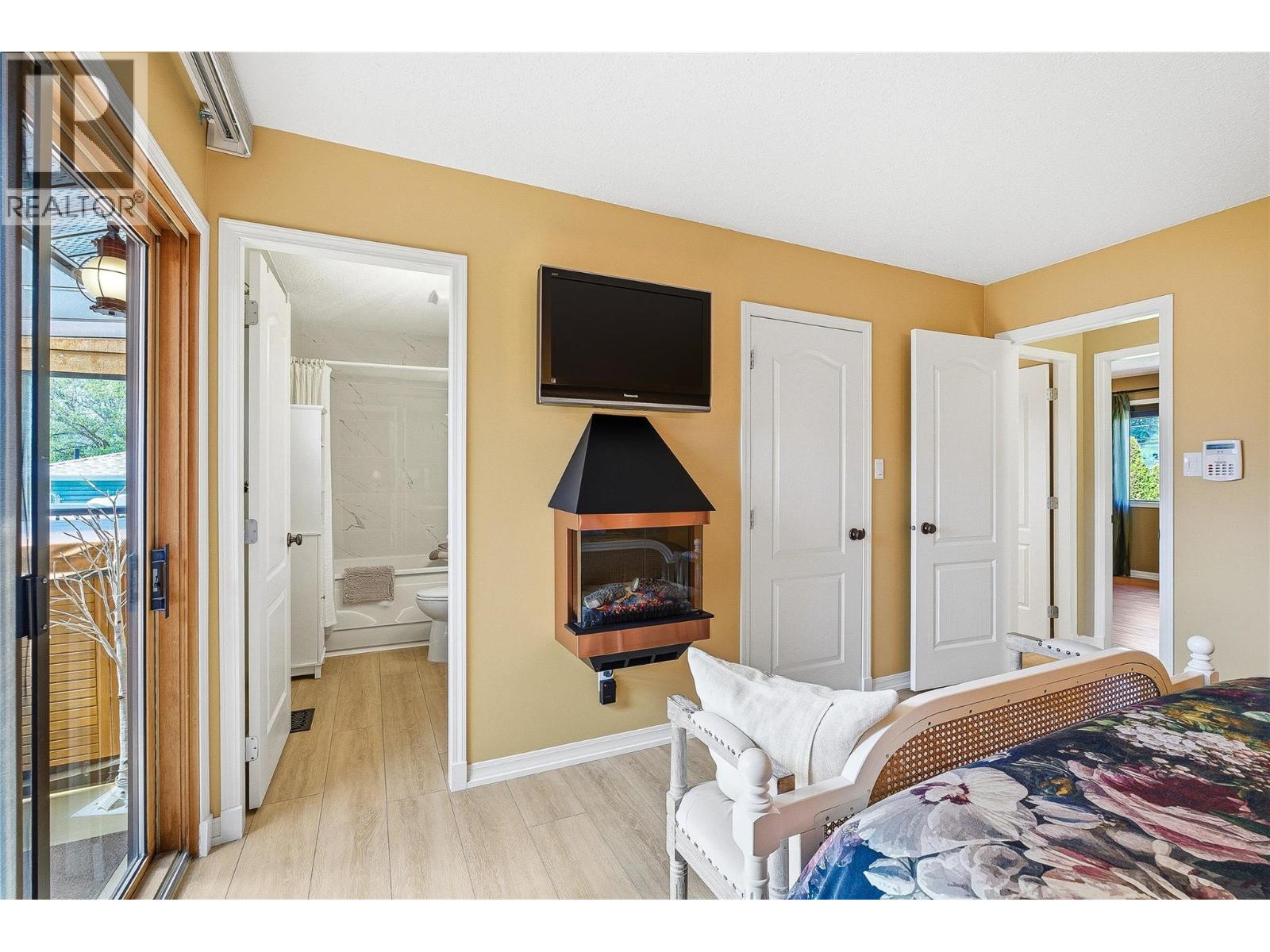 2463 Irvine Avenue, Merritt, British Columbia  V1K 4H4 - Photo 24 - 10384982