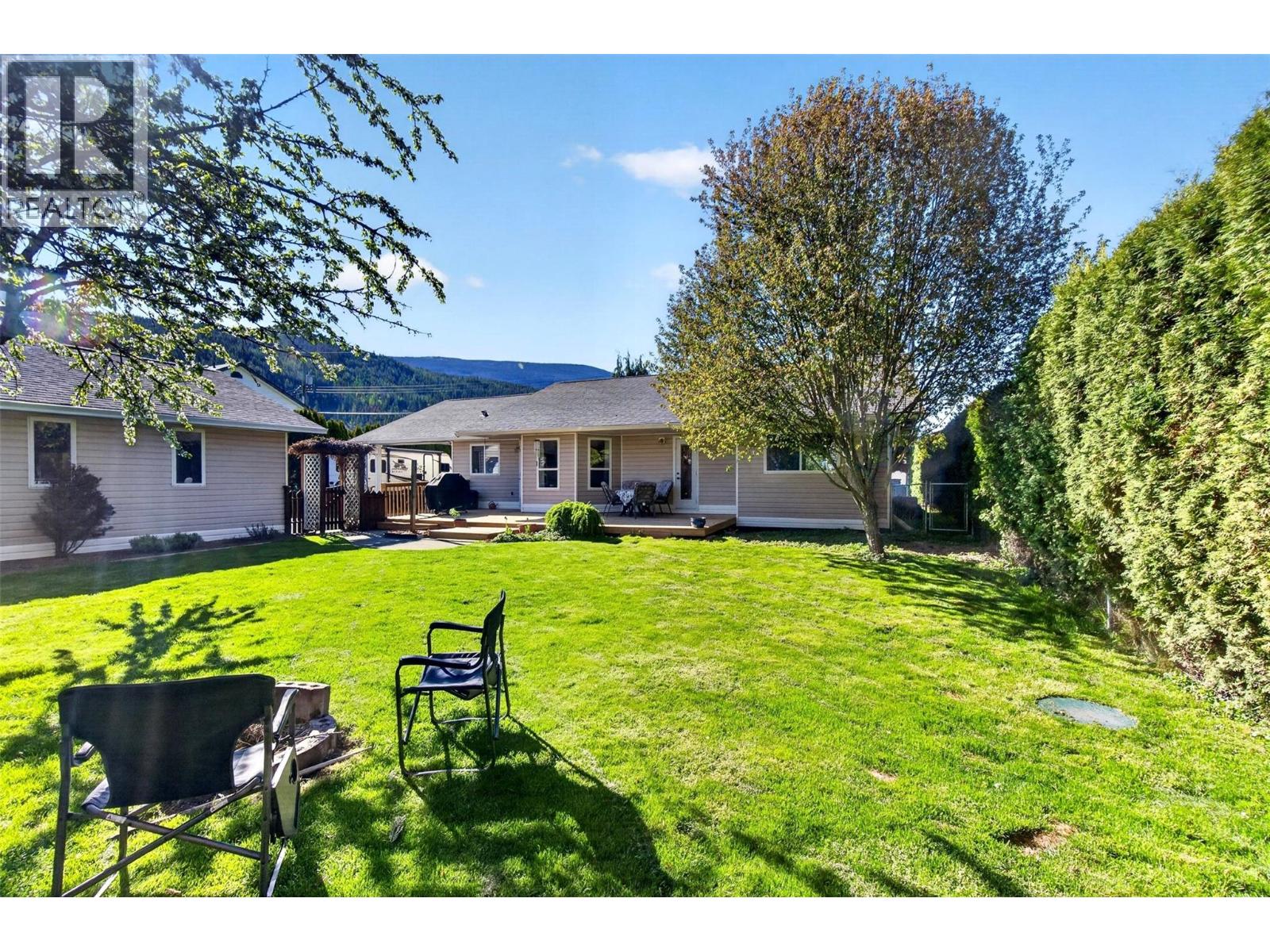 730 Parksville Street, Sicamous, British Columbia  V0E 2V0 - Photo 50 - 10384947