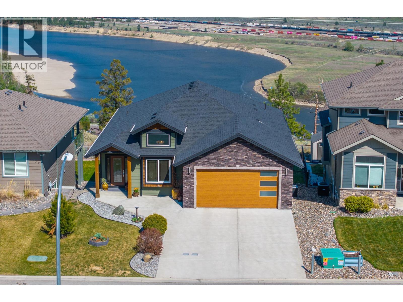 2190 Doubletree Crescent, kamloops, British Columbia