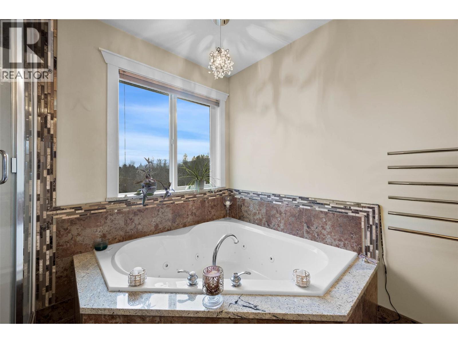 2748 Beachmount Crescent, Kamloops, British Columbia  V2B 0E6 - Photo 23 - 10385135