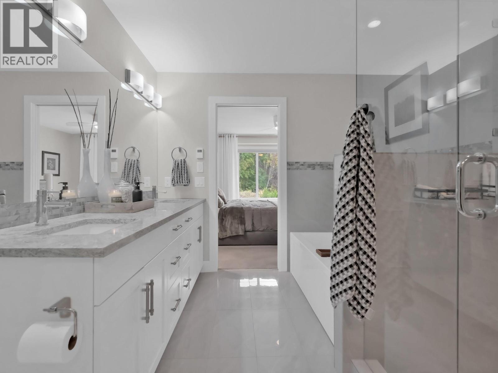 3390 Pine Valley Drive, Kelowna, British Columbia  V1X 8E3 - Photo 28 - 10384950