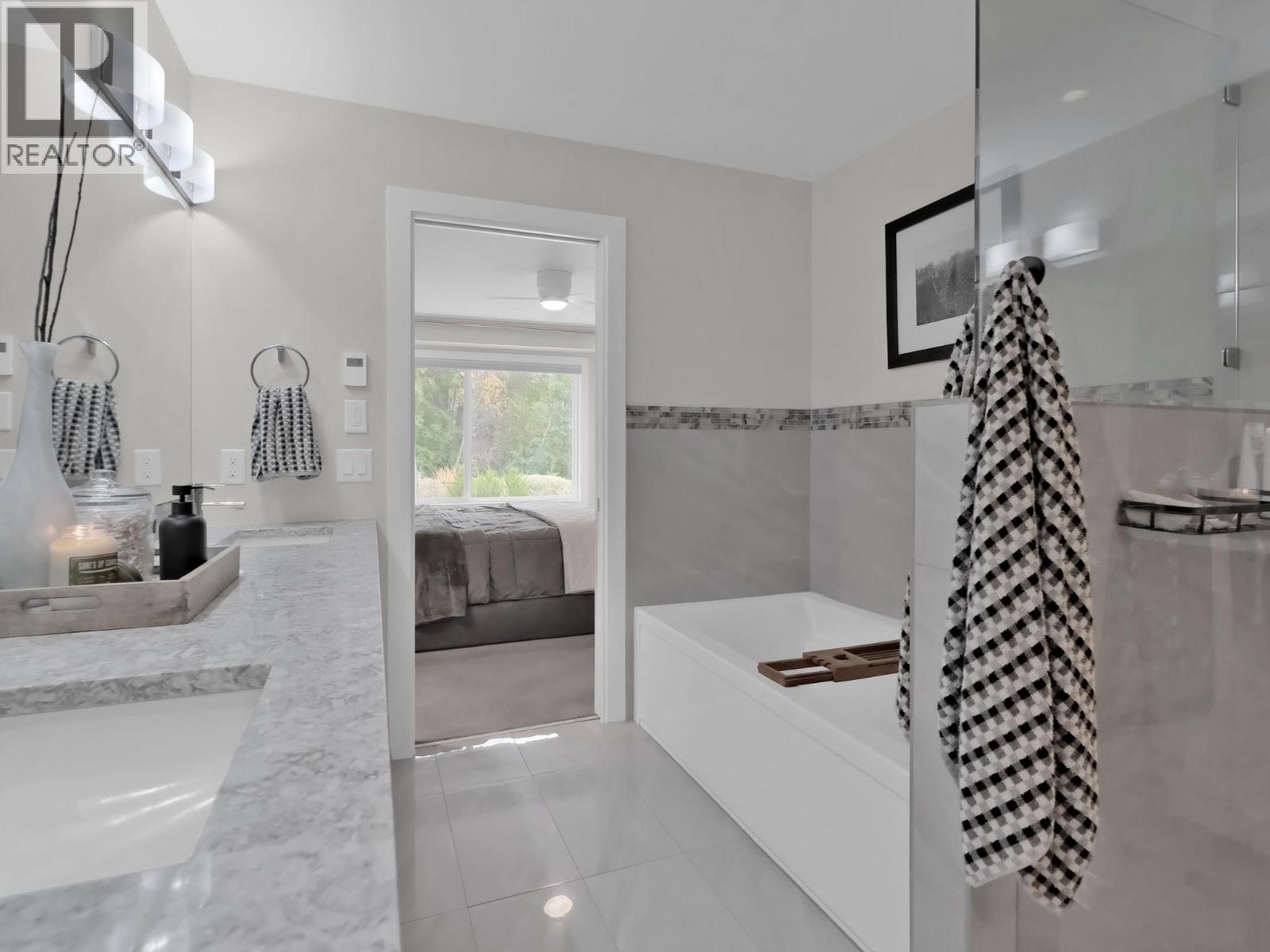 3390 Pine Valley Drive, Kelowna, British Columbia  V1X 8E3 - Photo 29 - 10384950