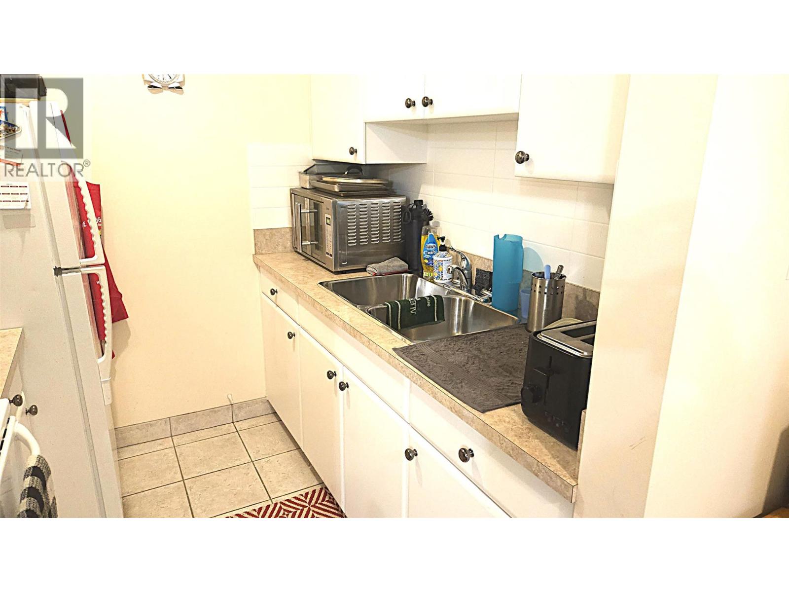 1560 Summit Drive Unit# 224, Kamloops, British Columbia  V2E 1R5 - Photo 4 - 10385020