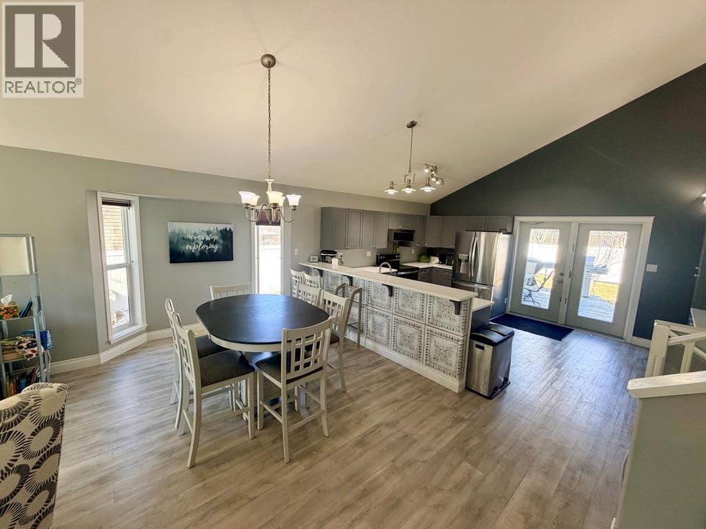1708 89 Avenue, Dawson Creek, British Columbia  V1G 5A7 - Photo 5 - 10385146