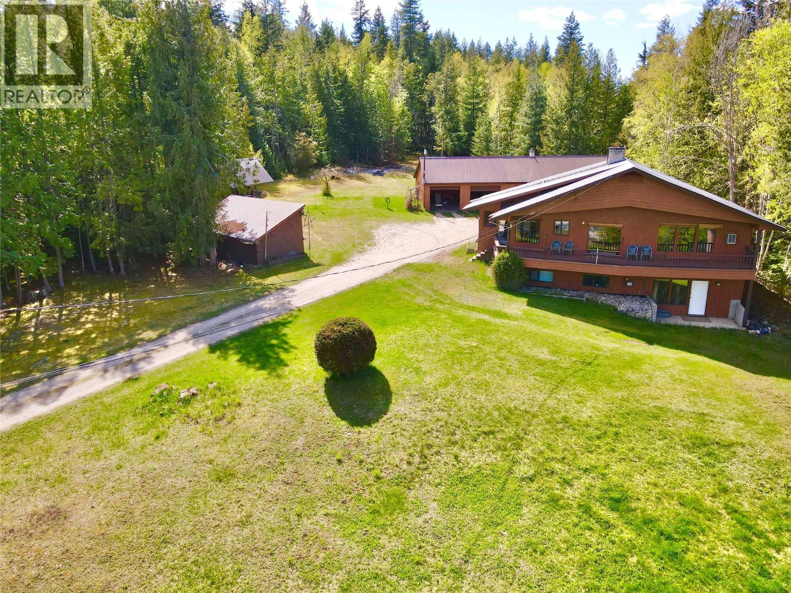2793 White Lake Road, sorrento, British Columbia