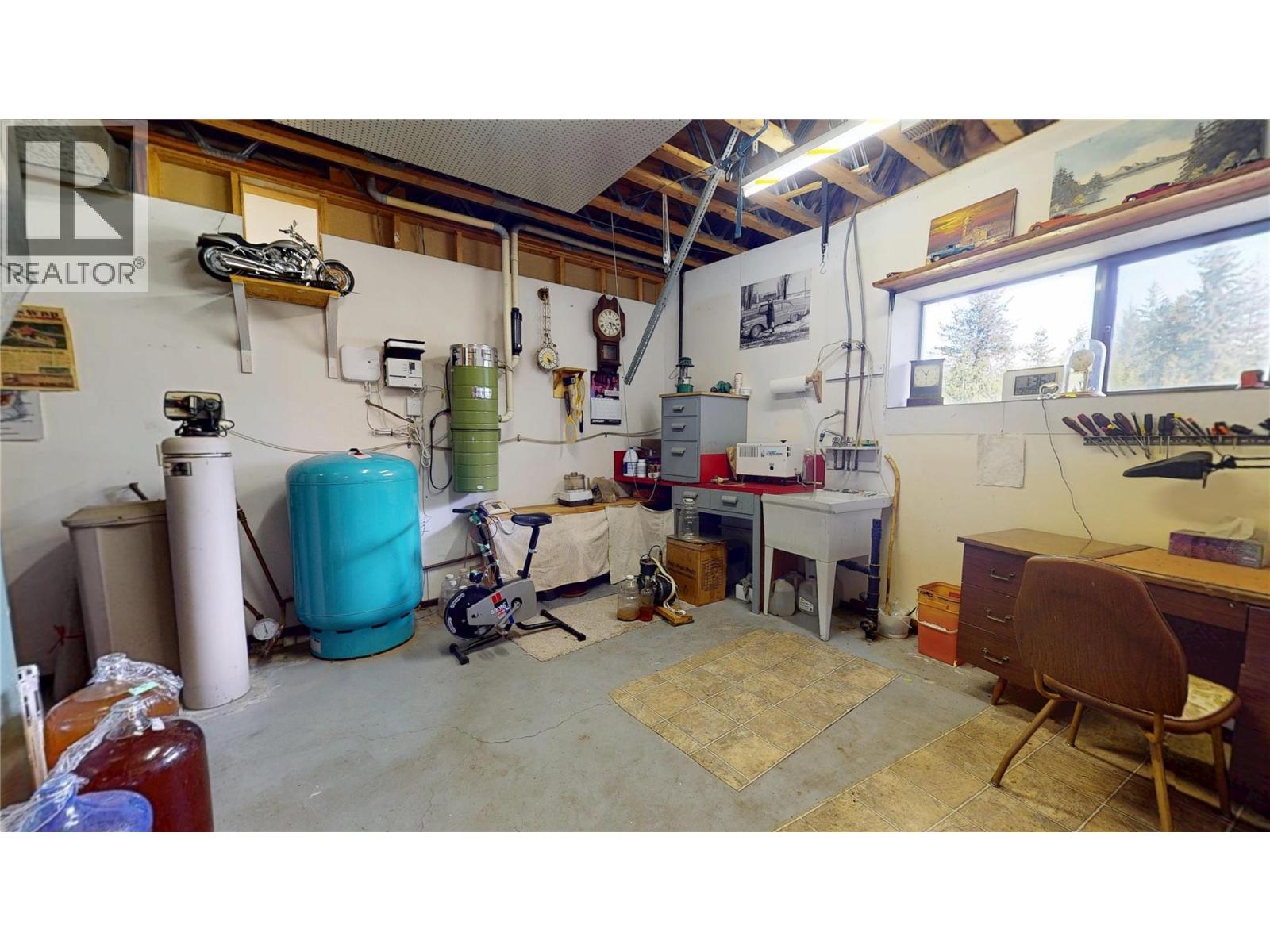 2793 White Lake Road, Sorrento, British Columbia  V0E 2W0 - Photo 54 - 10383466