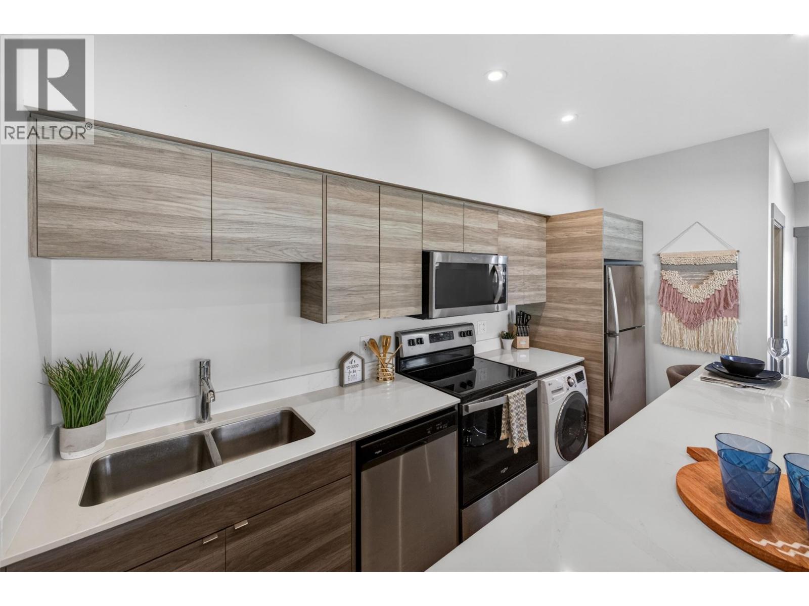2555 Lakeshore Road Unit# 114, Vernon, British Columbia  V1H 0A4 - Photo 12 - 10384962