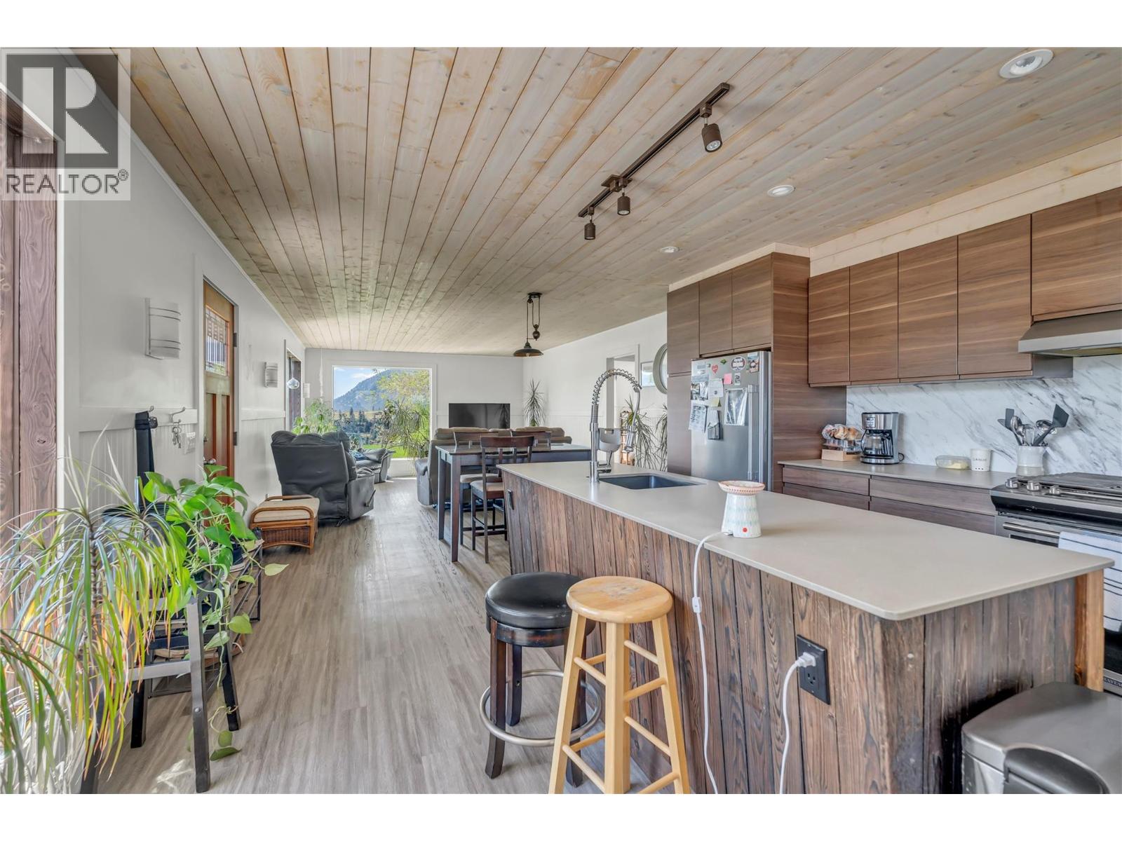 3909 Gartrell Road, Summerland, British Columbia  V0H 1Z4 - Photo 5 - 10384621