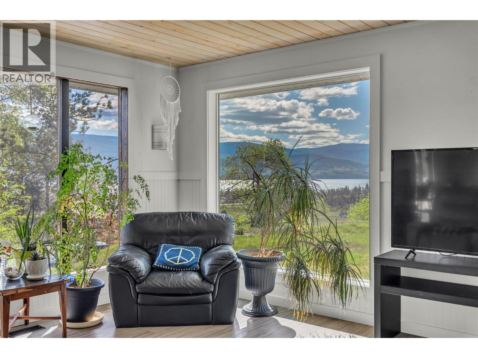 3909 Gartrell Road, Summerland, British Columbia  V0H 1Z4 - Photo 7 - 10384621