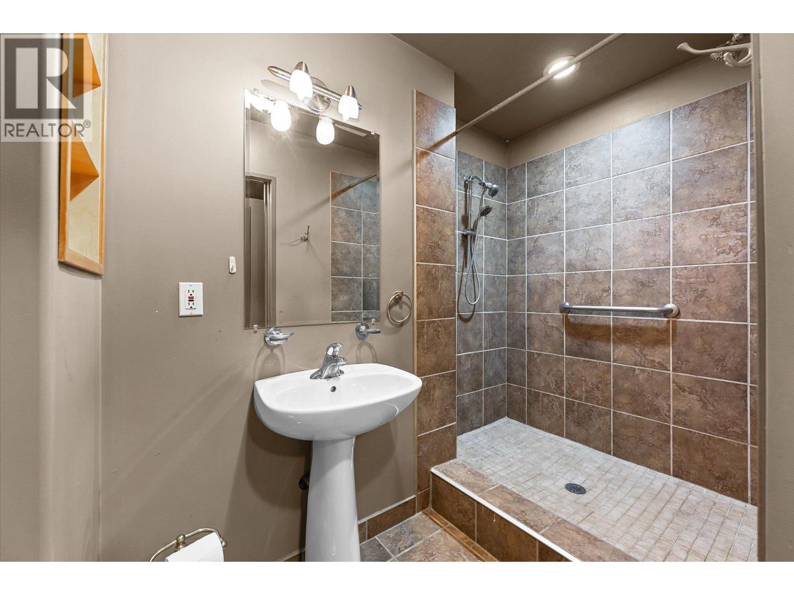 3629 Empire Place, West Kelowna, British Columbia  V4T 1Y5 - Photo 19 - 10385107