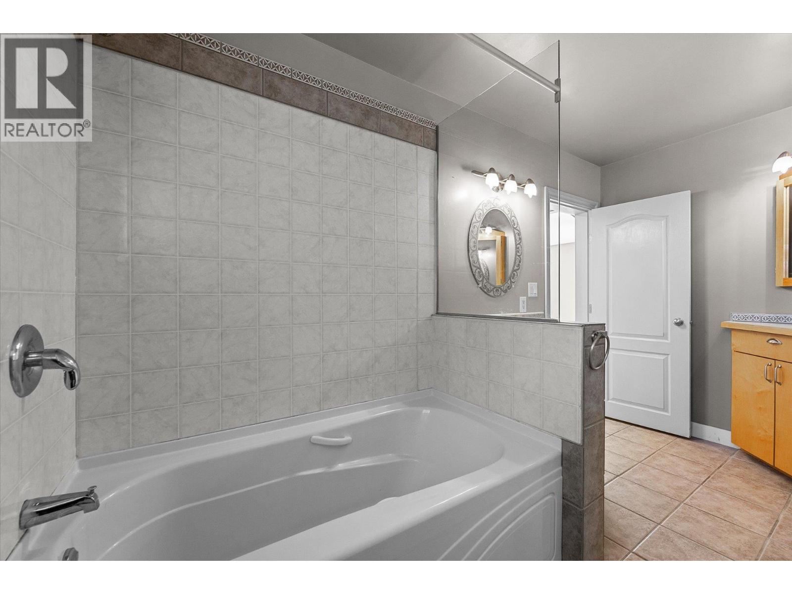 3629 Empire Place, West Kelowna, British Columbia  V4T 1Y5 - Photo 23 - 10385107