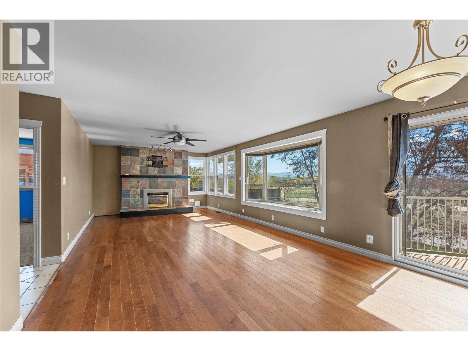 3629 Empire Place, West Kelowna, British Columbia  V4T 1Y5 - Photo 6 - 10385107