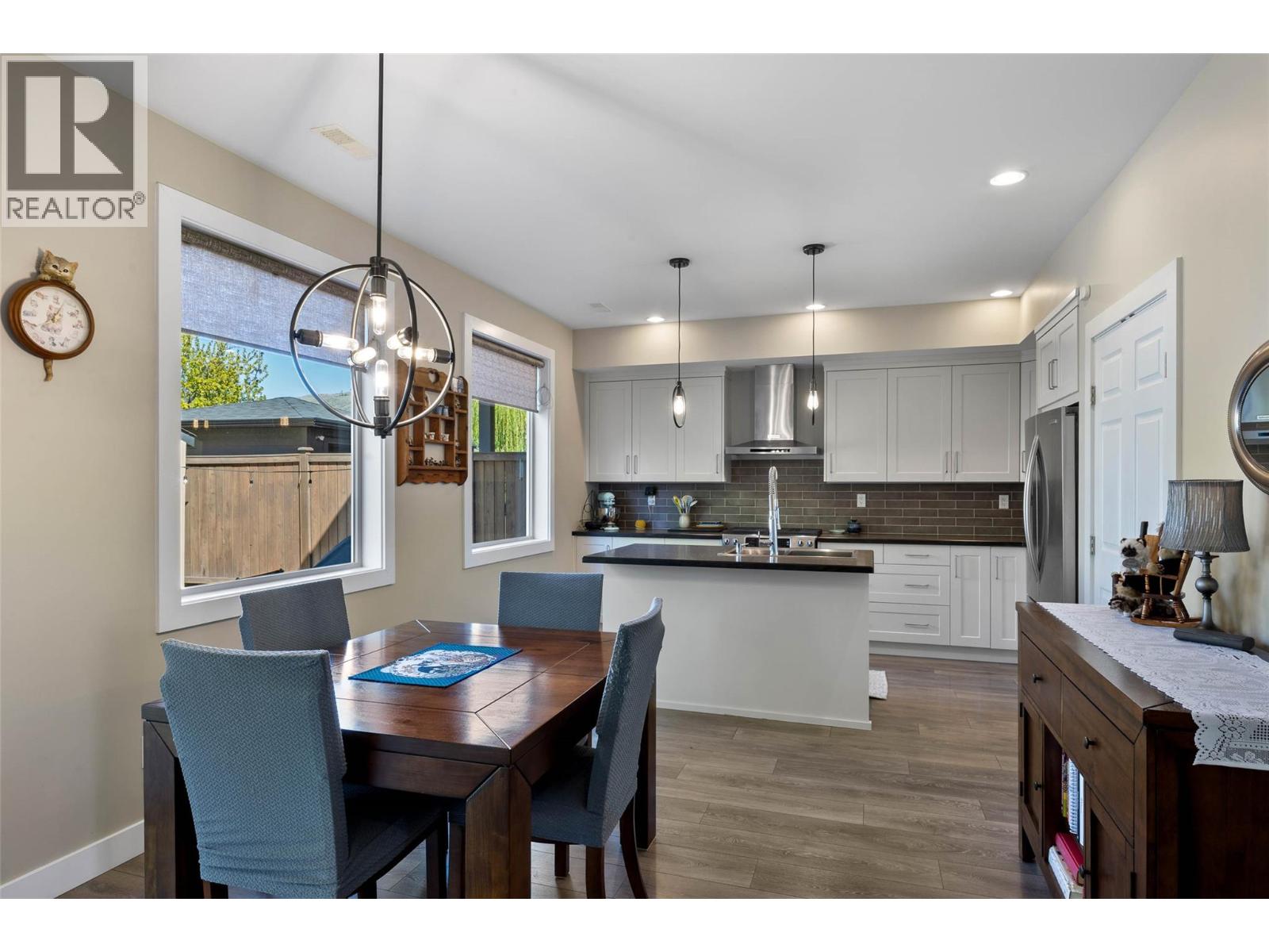 2704 Beachmount Crescent, Kamloops, British Columbia  V2B 0E6 - Photo 12 - 10384572