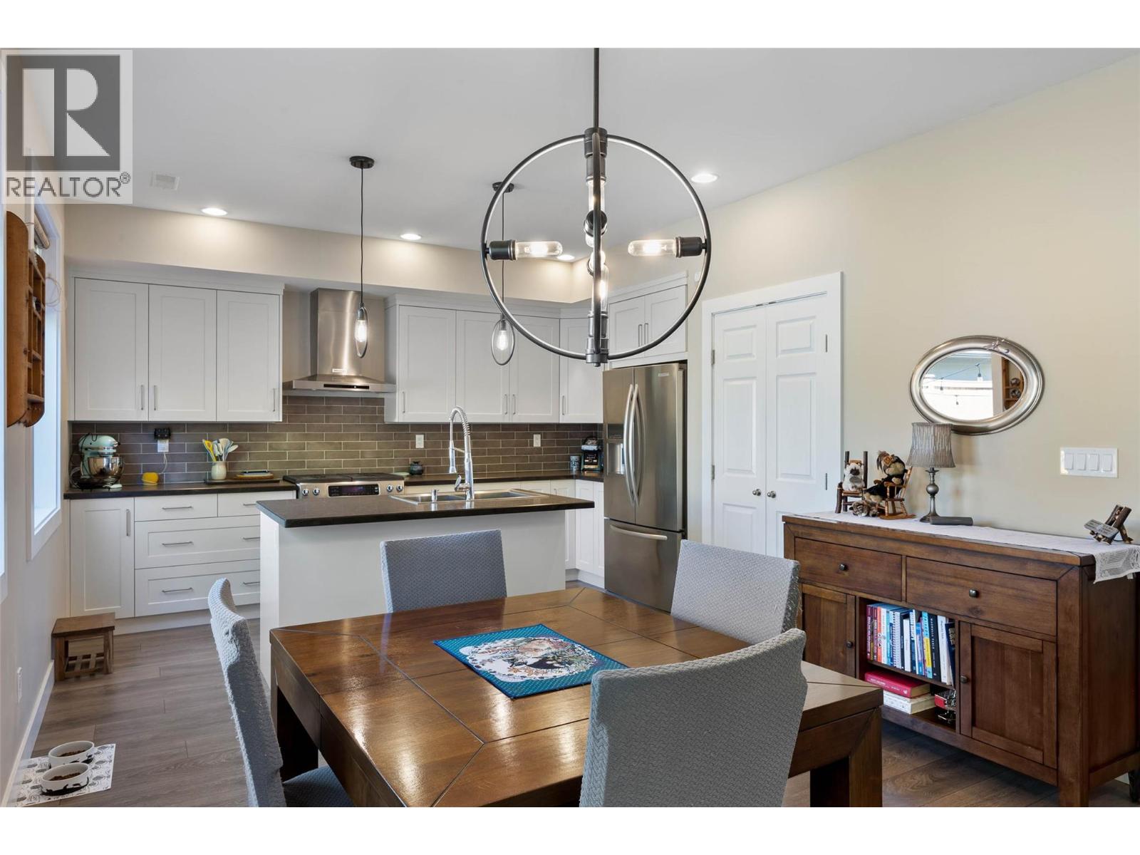 2704 Beachmount Crescent, Kamloops, British Columbia  V2B 0E6 - Photo 16 - 10384572