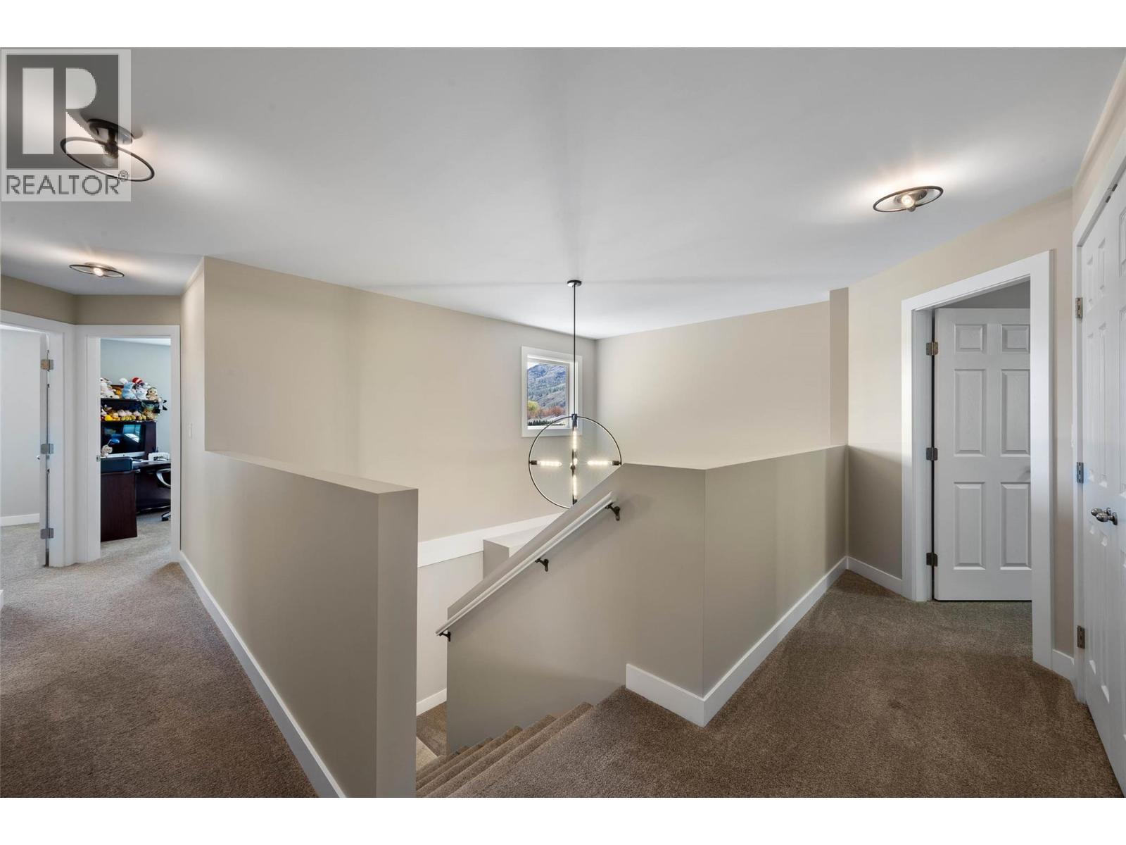 2704 Beachmount Crescent, Kamloops, British Columbia  V2B 0E6 - Photo 26 - 10384572