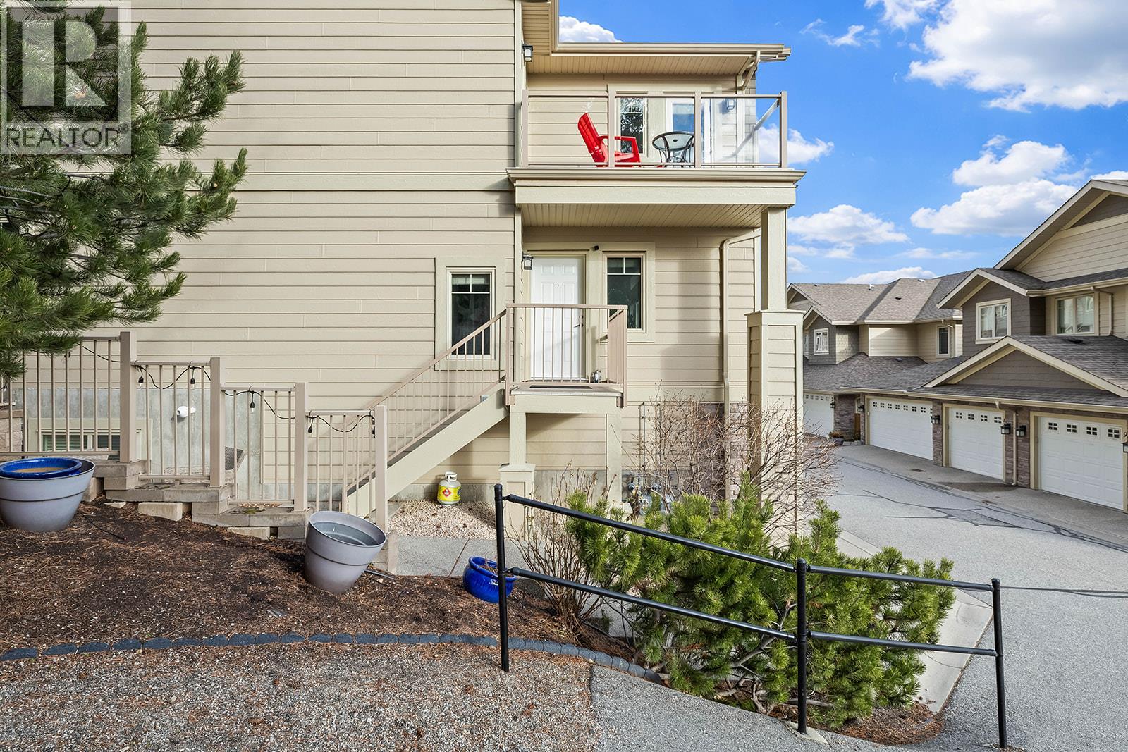 2283 Shannon Heights Court Unit# 8, West Kelowna, British Columbia  V4T 3B9 - Photo 3 - 10385095