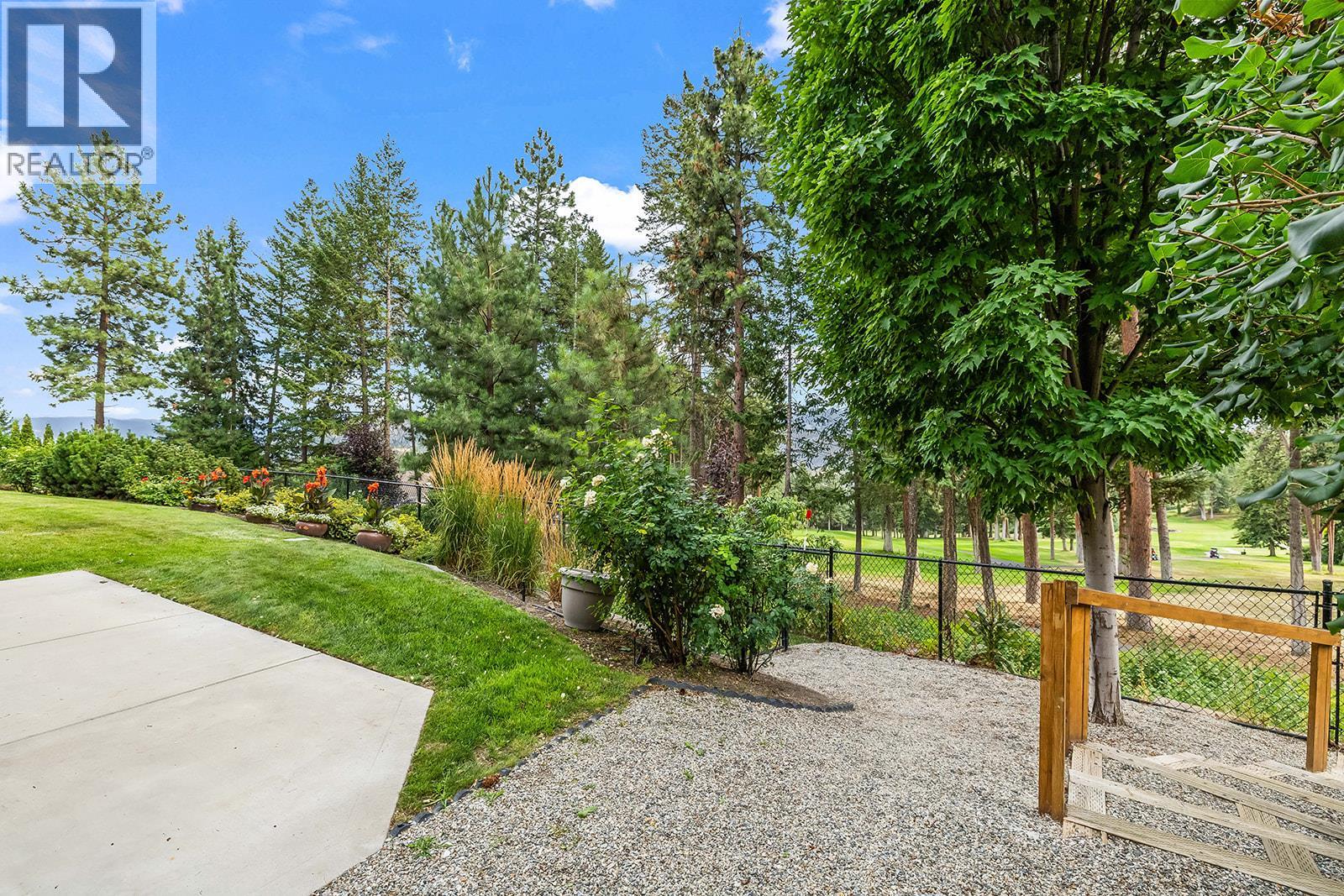 2283 Shannon Heights Court Unit# 8, West Kelowna, British Columbia  V4T 3B9 - Photo 4 - 10385095