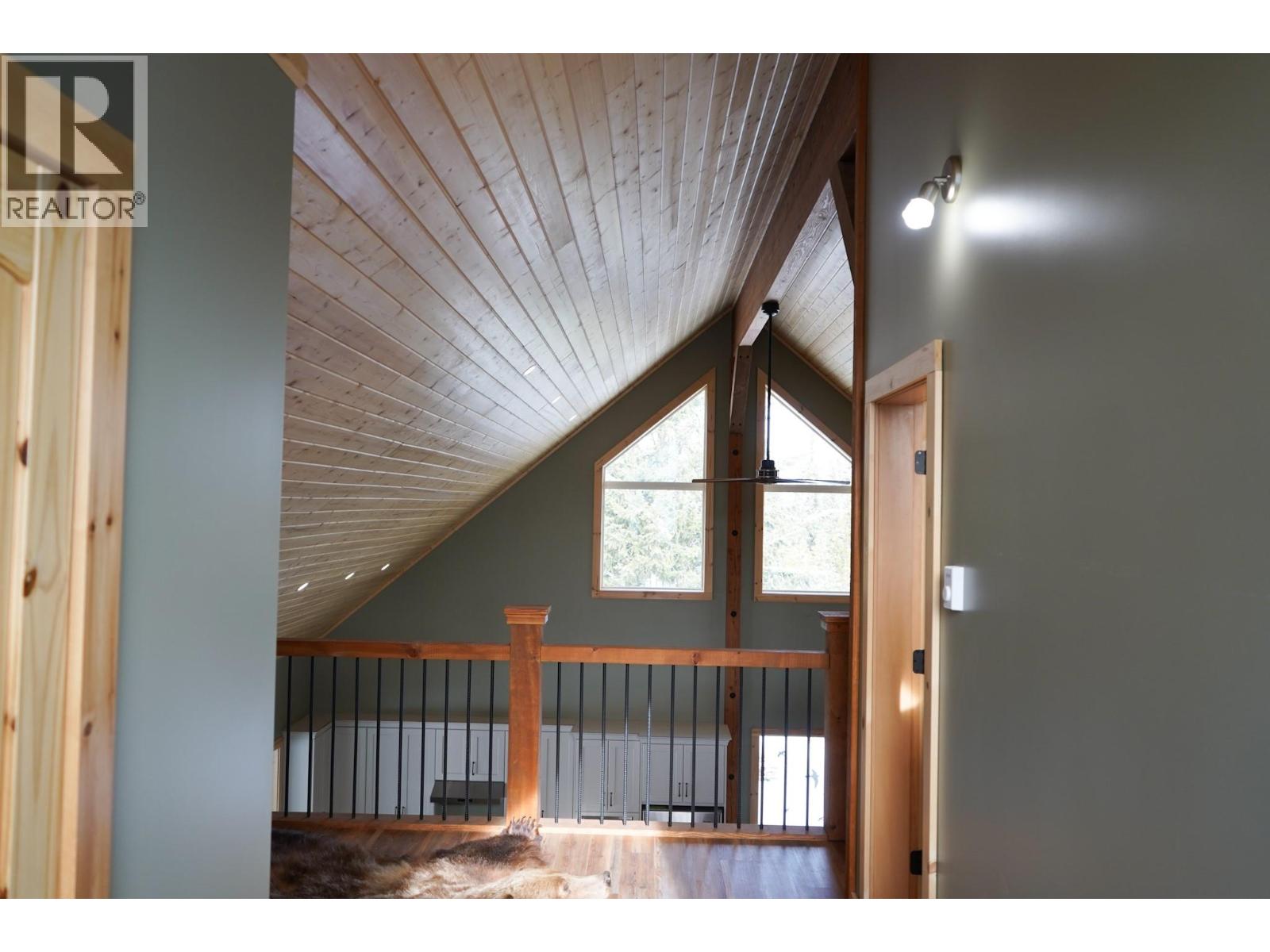 3630 Sharptail Road, Clinton, British Columbia  V0K 1K0 - Photo 13 - 10384313