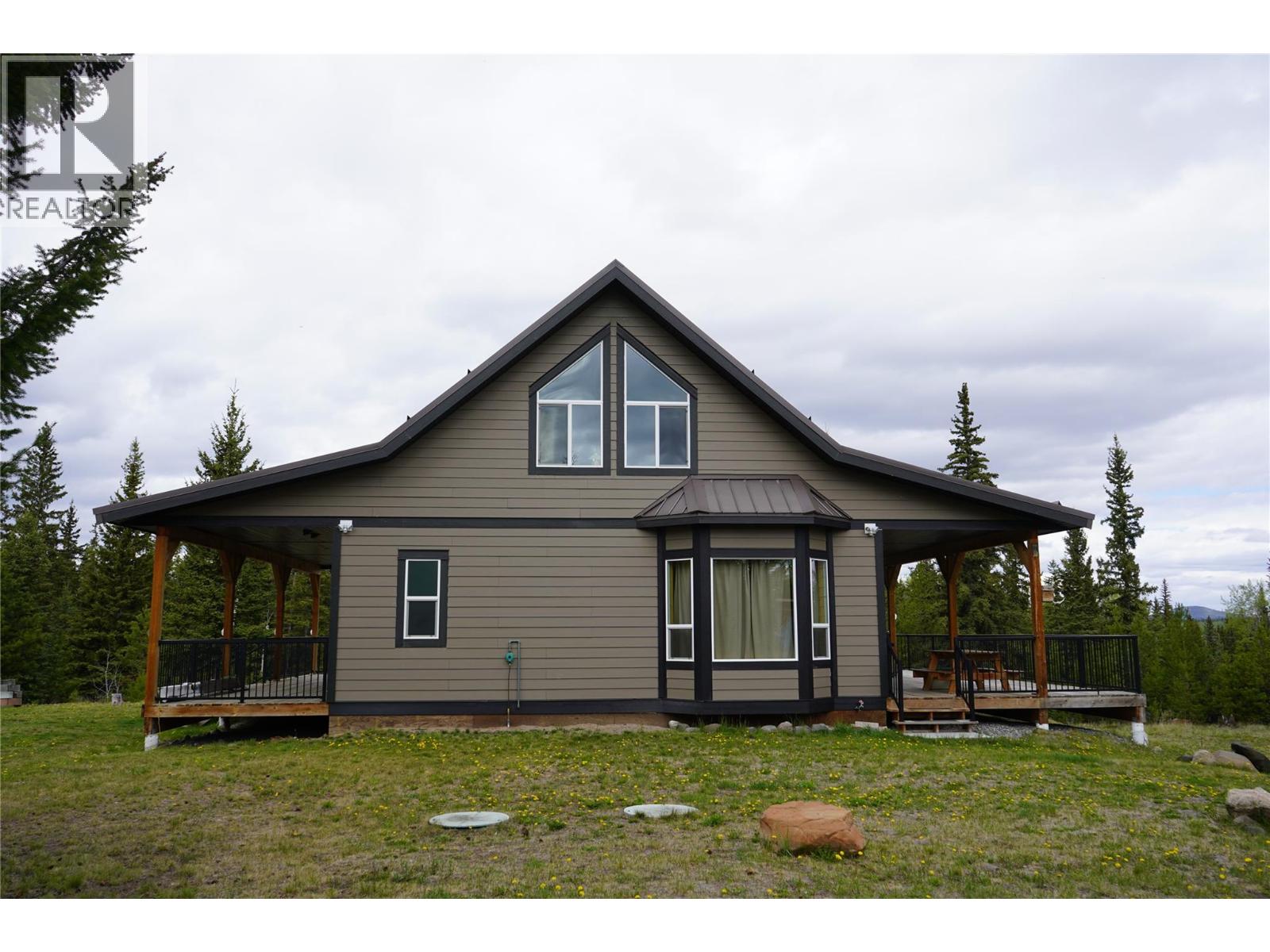 3630 Sharptail Road, Clinton, British Columbia  V0K 1K0 - Photo 2 - 10384313