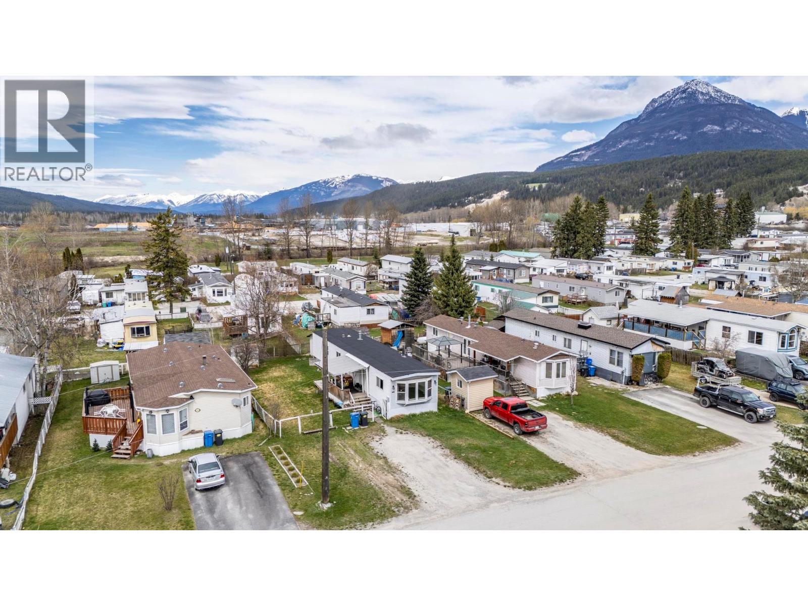 1055 King Crescent, Golden, British Columbia  V0H 1H0 - Photo 20 - 10384870