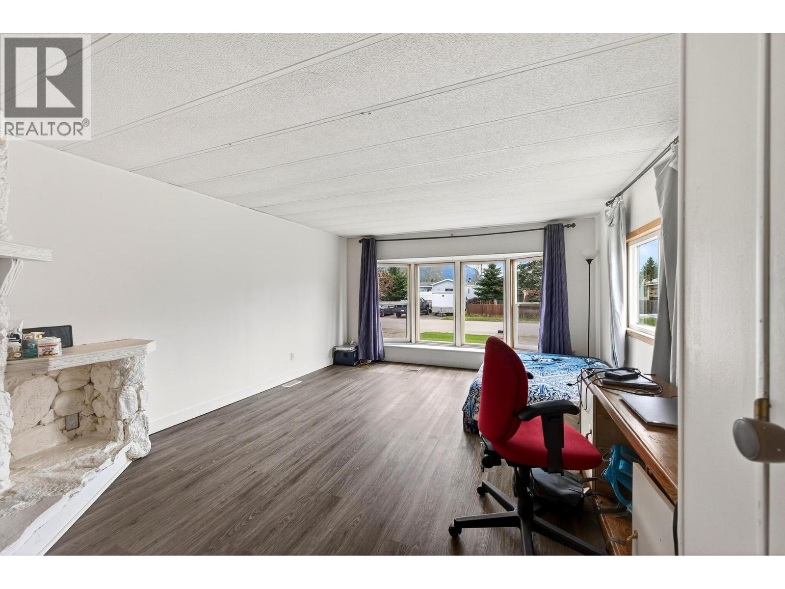 1055 King Crescent, Golden, British Columbia  V0H 1H0 - Photo 5 - 10384870