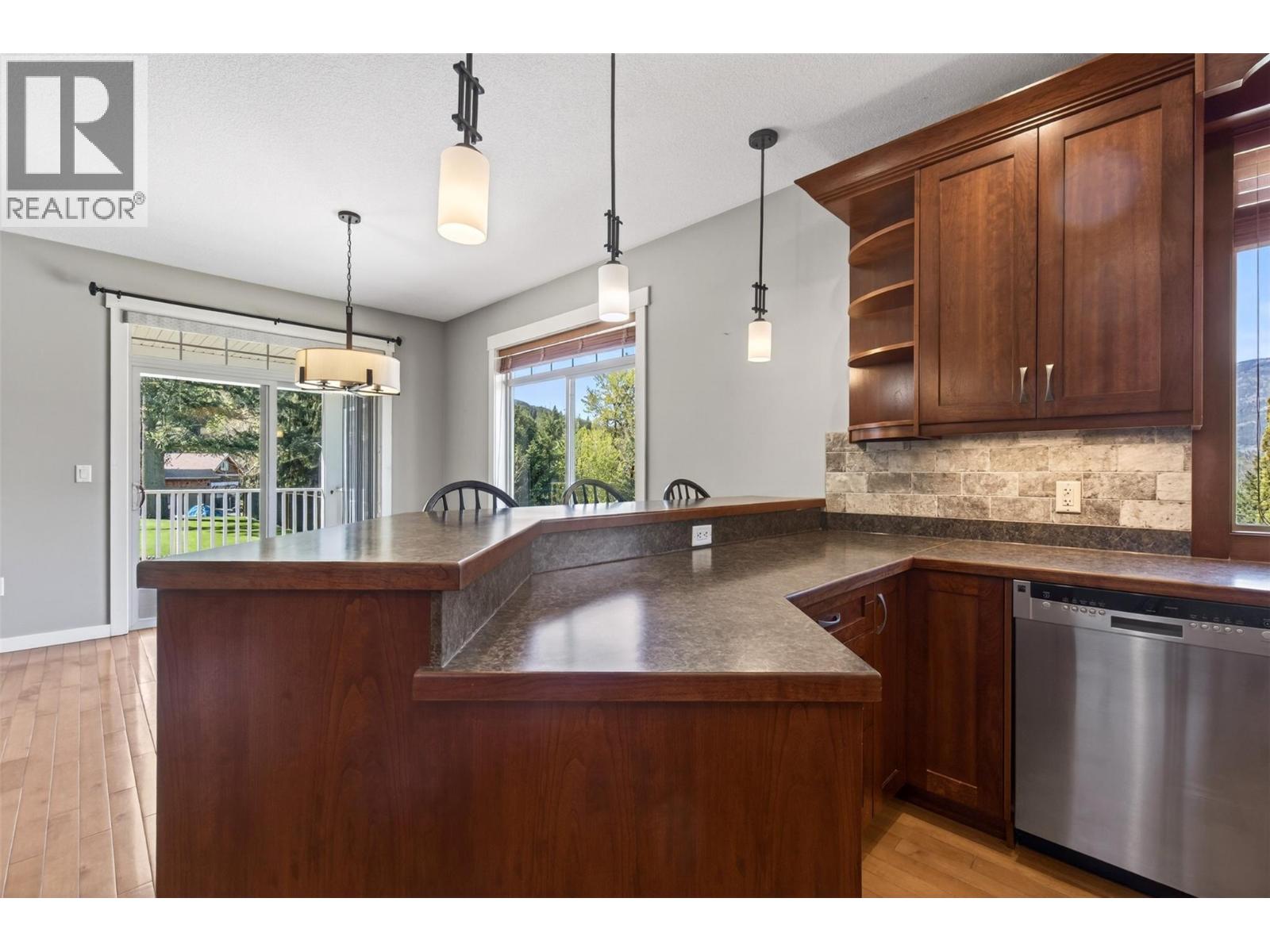 1291 23 Avenue Sw, Salmon Arm, British Columbia  V1E 0A9 - Photo 11 - 10384659