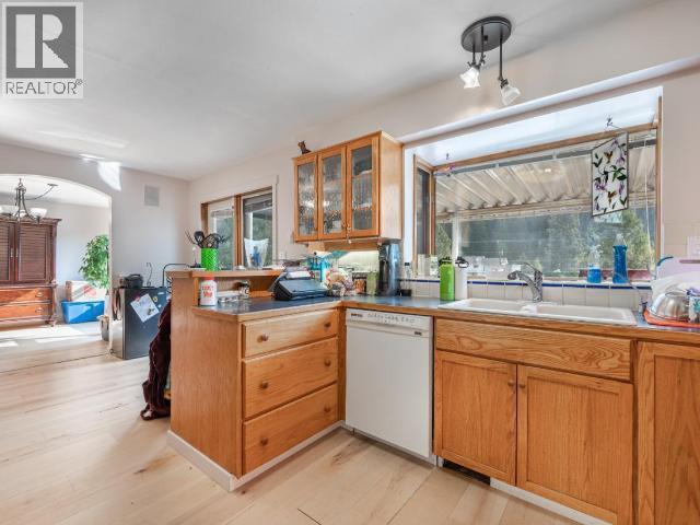 4728 Spruce Crescent, Barriere, British Columbia  V0E 1E0 - Photo 10 - 10383225