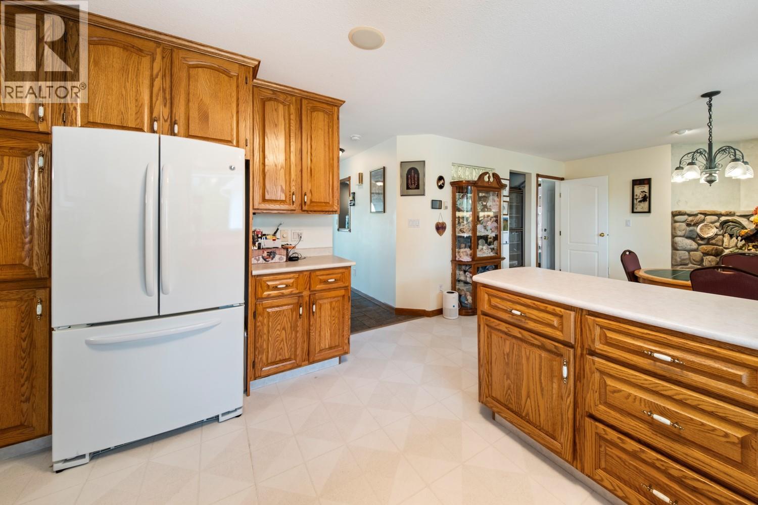 135 Pleasant Valley Cross Road, Armstrong, British Columbia  V4Y 0W1 - Photo 10 - 10385048