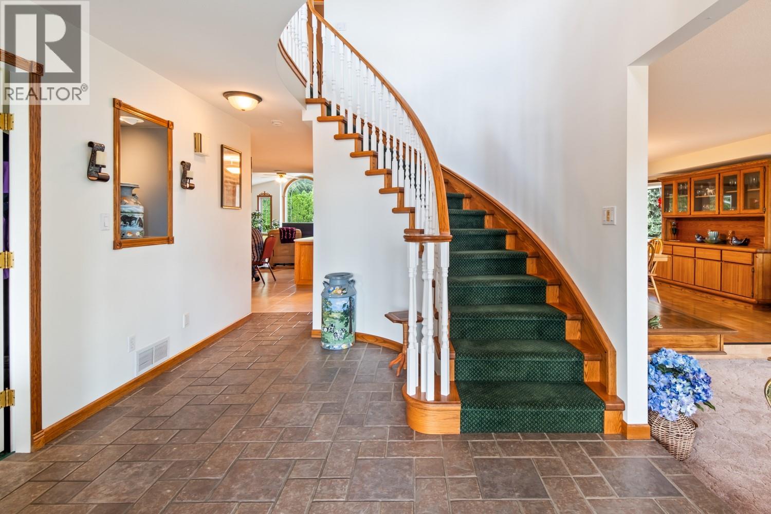 135 Pleasant Valley Cross Road, Armstrong, British Columbia  V4Y 0W1 - Photo 5 - 10385048