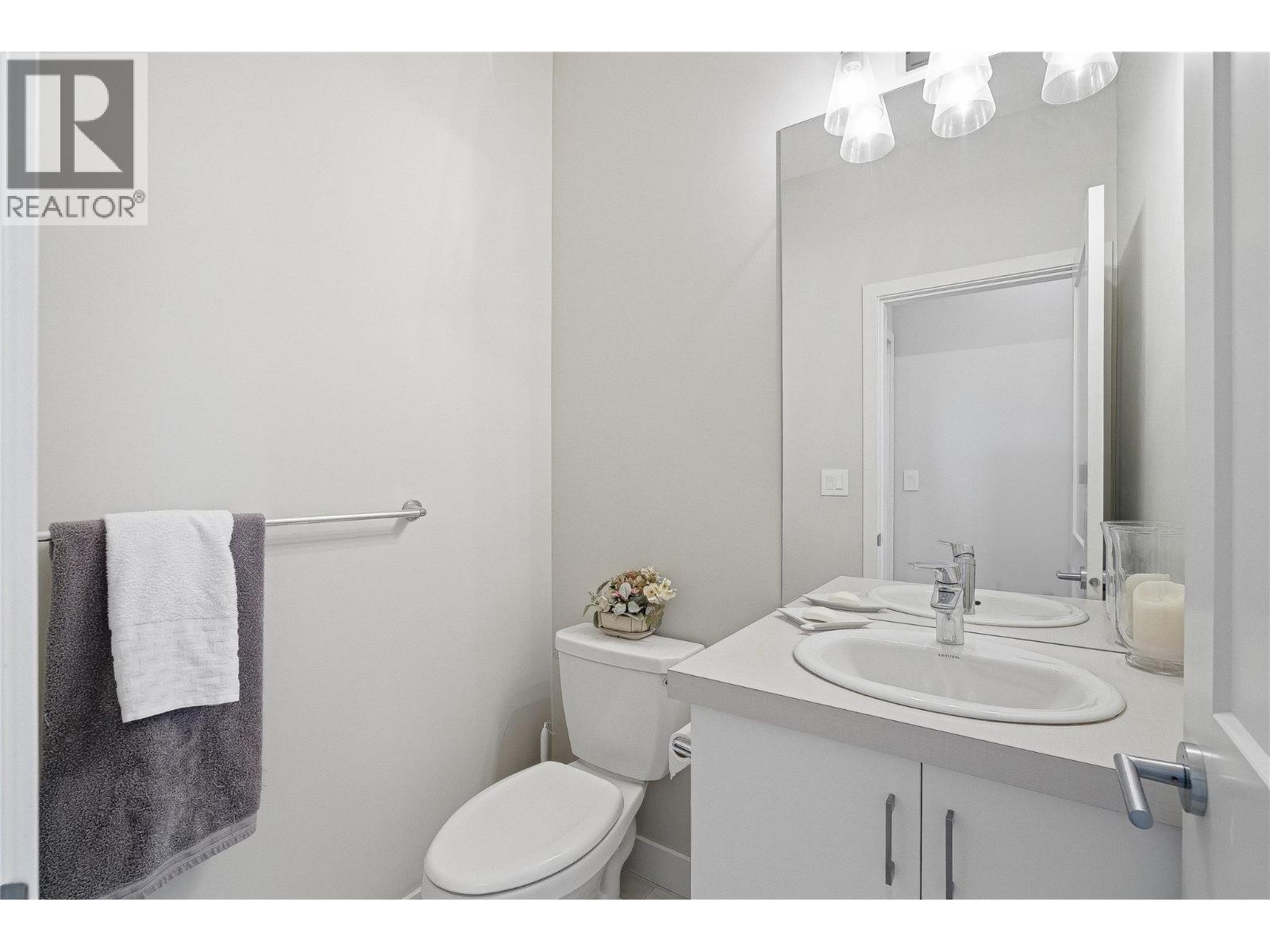 2045 Stagecoach Drive Unit# 102, Kamloops, British Columbia  V2B 0H8 - Photo 32 - 10383408