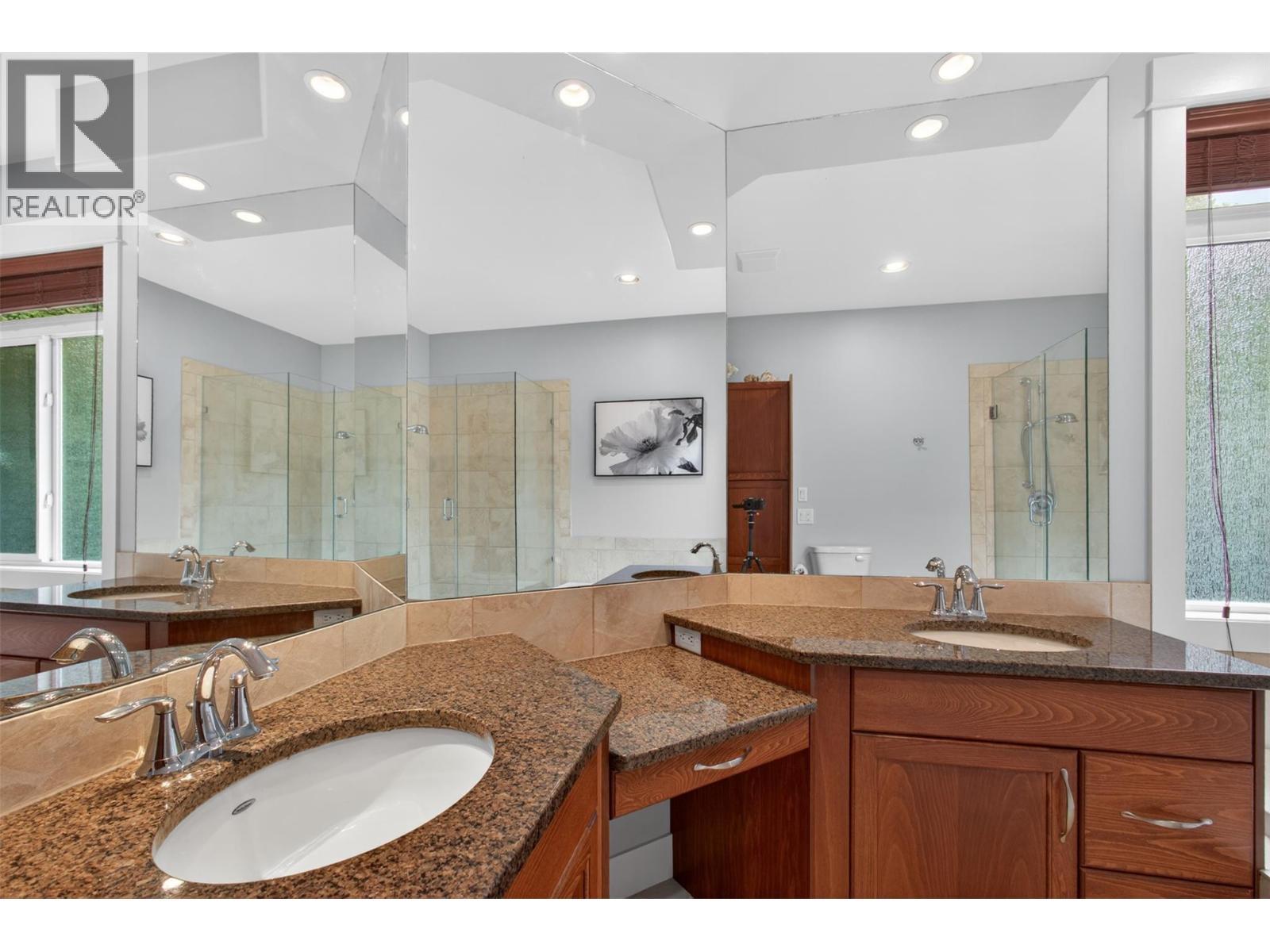 539 South Crest Drive, Kelowna, British Columbia  V1W 4W8 - Photo 22 - 10384342