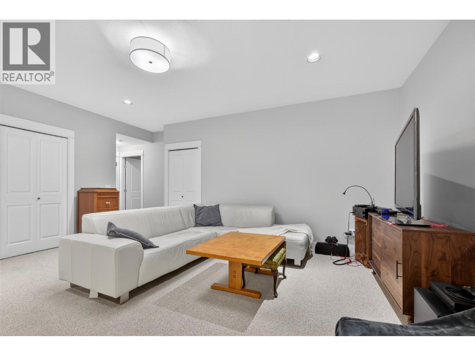 539 South Crest Drive, Kelowna, British Columbia  V1W 4W8 - Photo 37 - 10384342