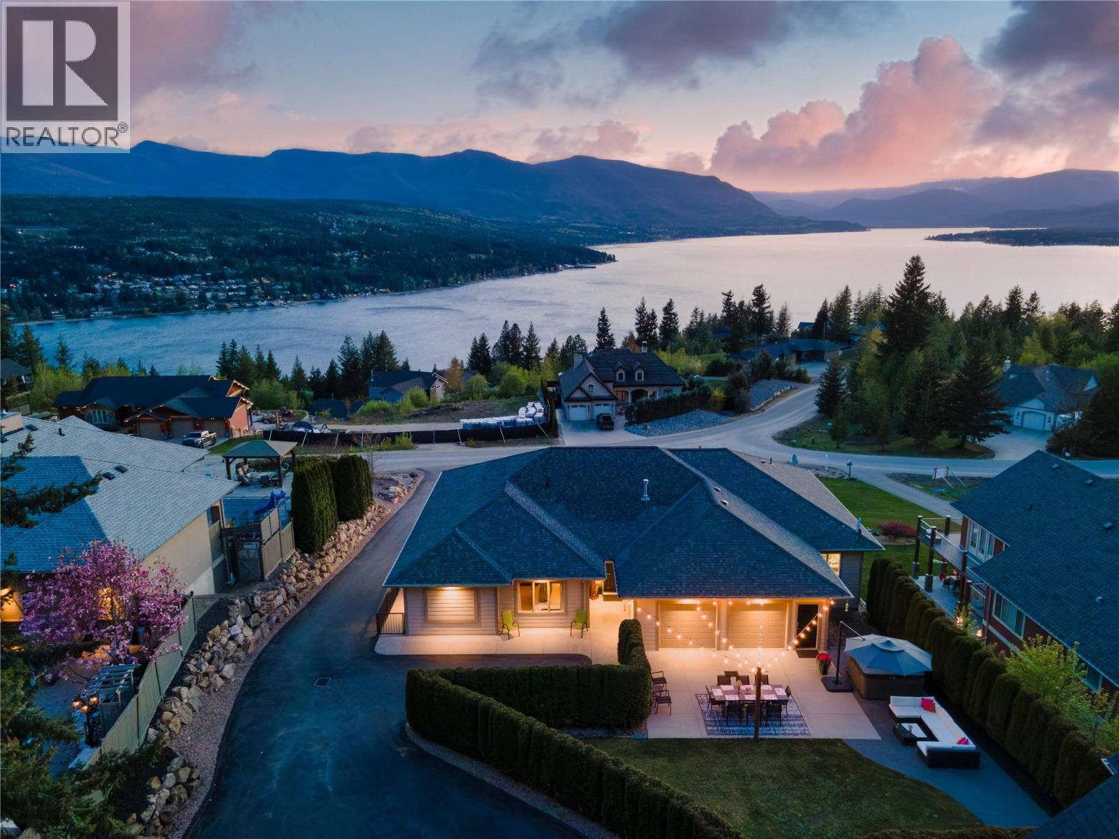 3643 McBride Road, blind bay, British Columbia