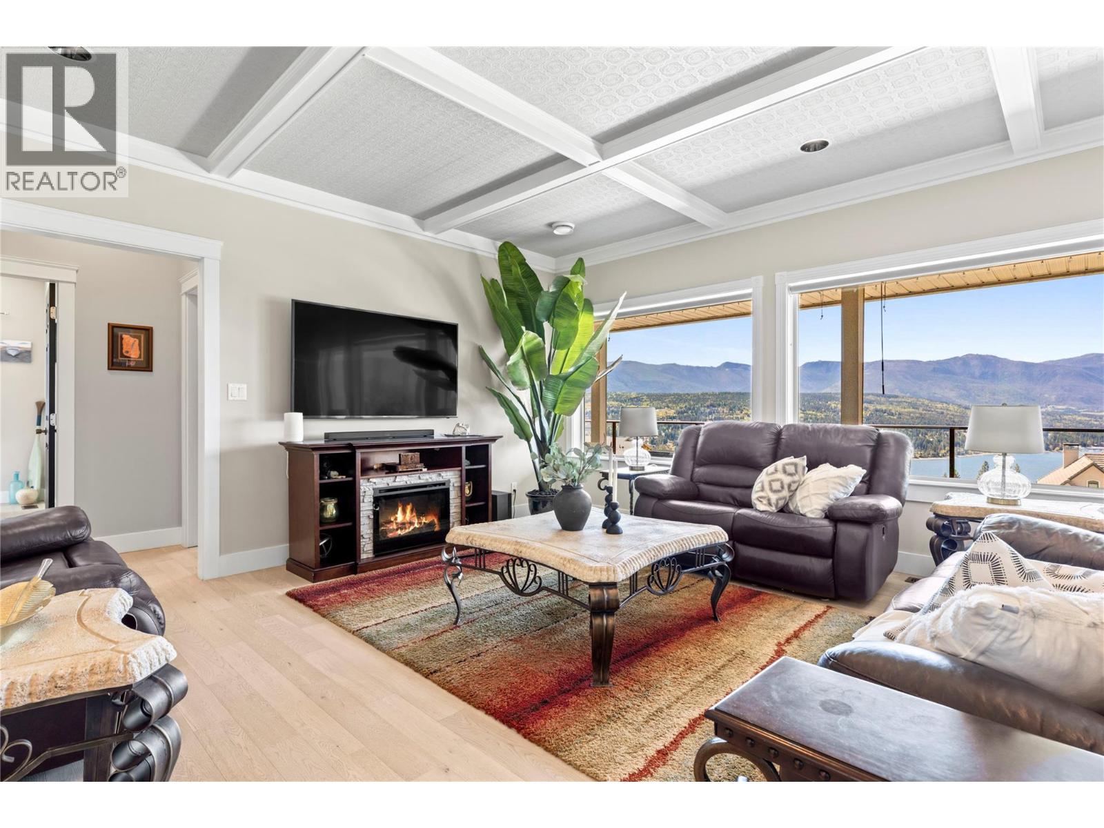 3643 Mcbride Road, Blind Bay, British Columbia  V0E 1H1 - Photo 12 - 10376597