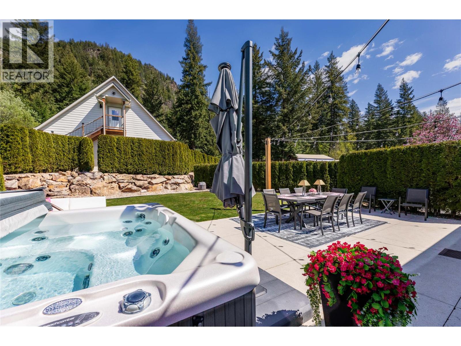 3643 Mcbride Road, Blind Bay, British Columbia  V0E 1H1 - Photo 42 - 10376597