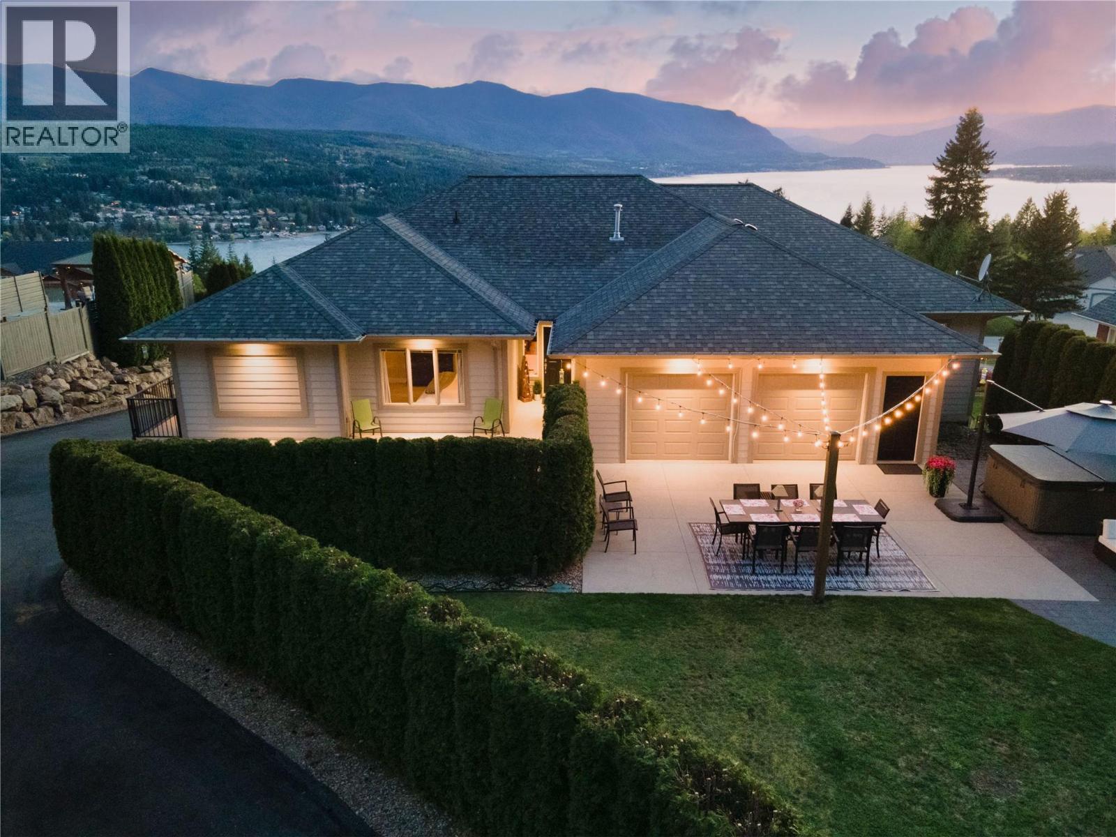 3643 Mcbride Road, Blind Bay, British Columbia  V0E 1H1 - Photo 47 - 10376597