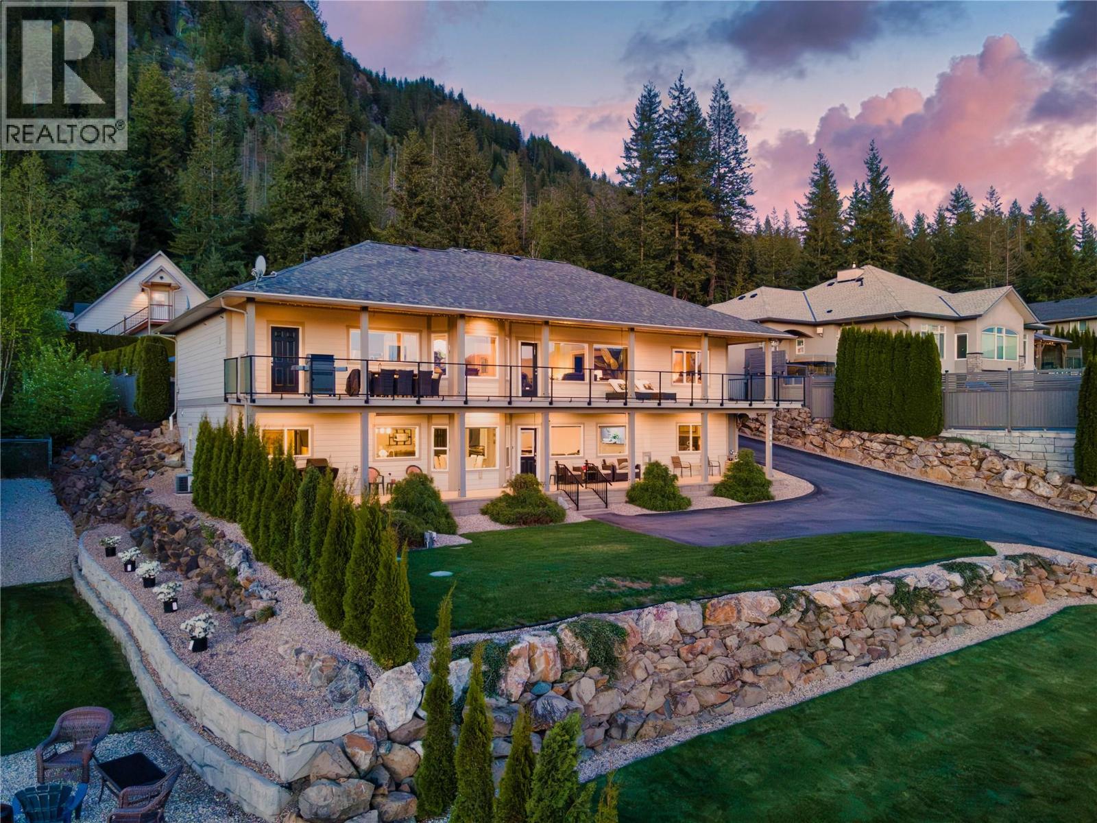 3643 Mcbride Road, Blind Bay, British Columbia  V0E 1H1 - Photo 5 - 10376597