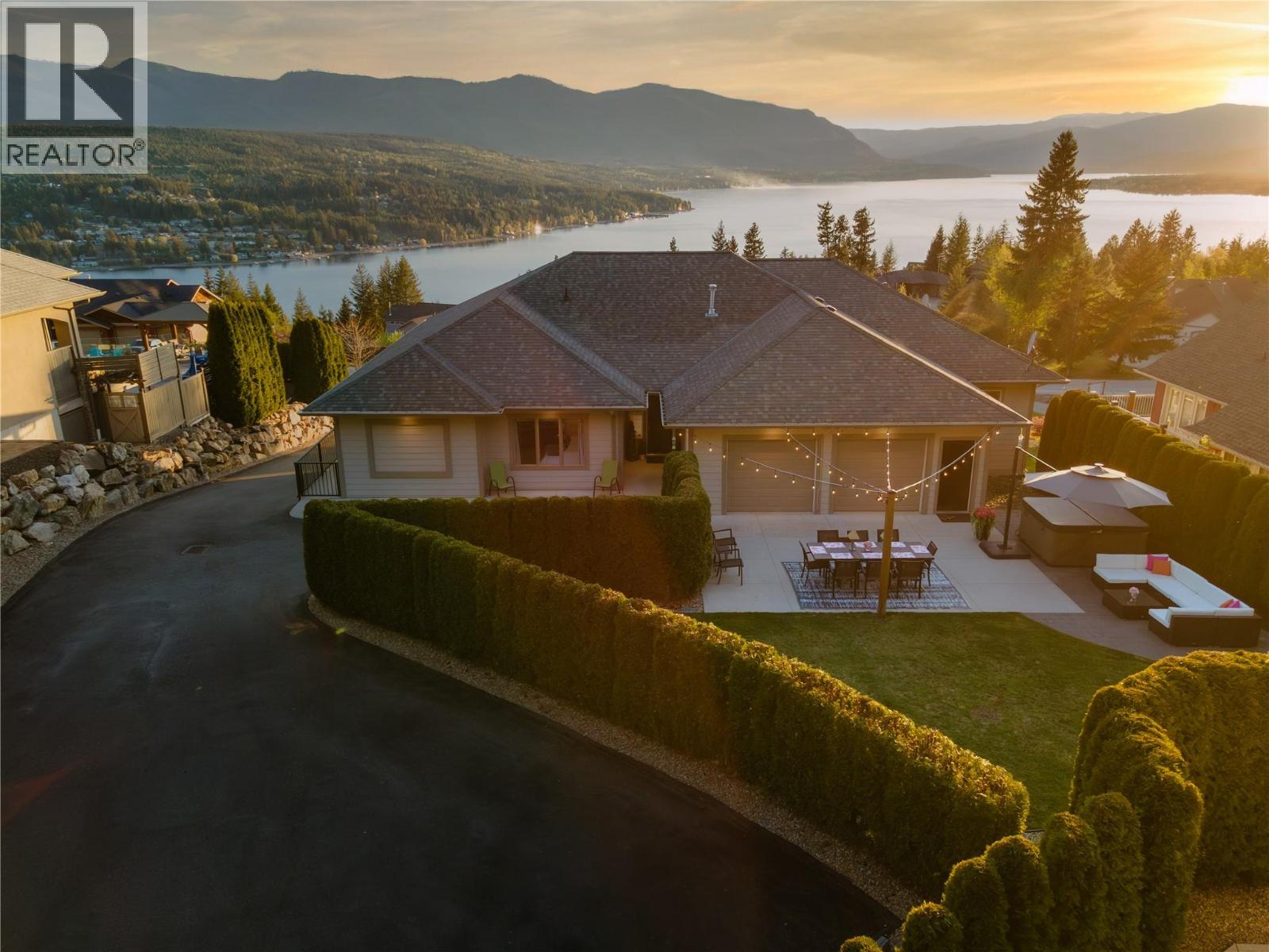 3643 Mcbride Road, Blind Bay, British Columbia  V0E 1H1 - Photo 81 - 10376597