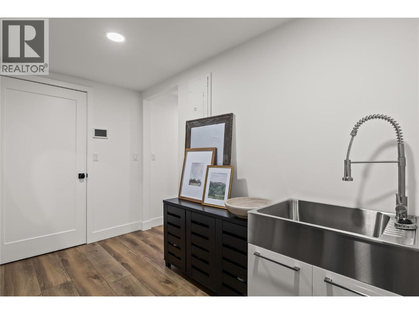 2831 Abbott Street, Kelowna, British Columbia  V1Y 1G5 - Photo 33 - 10384993