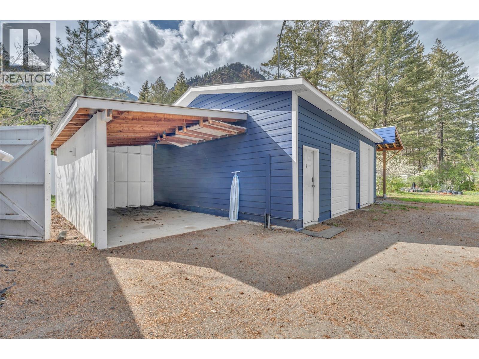 1498 Main Street, Olalla, British Columbia  V0X 1N6 - Photo 52 - 10384061