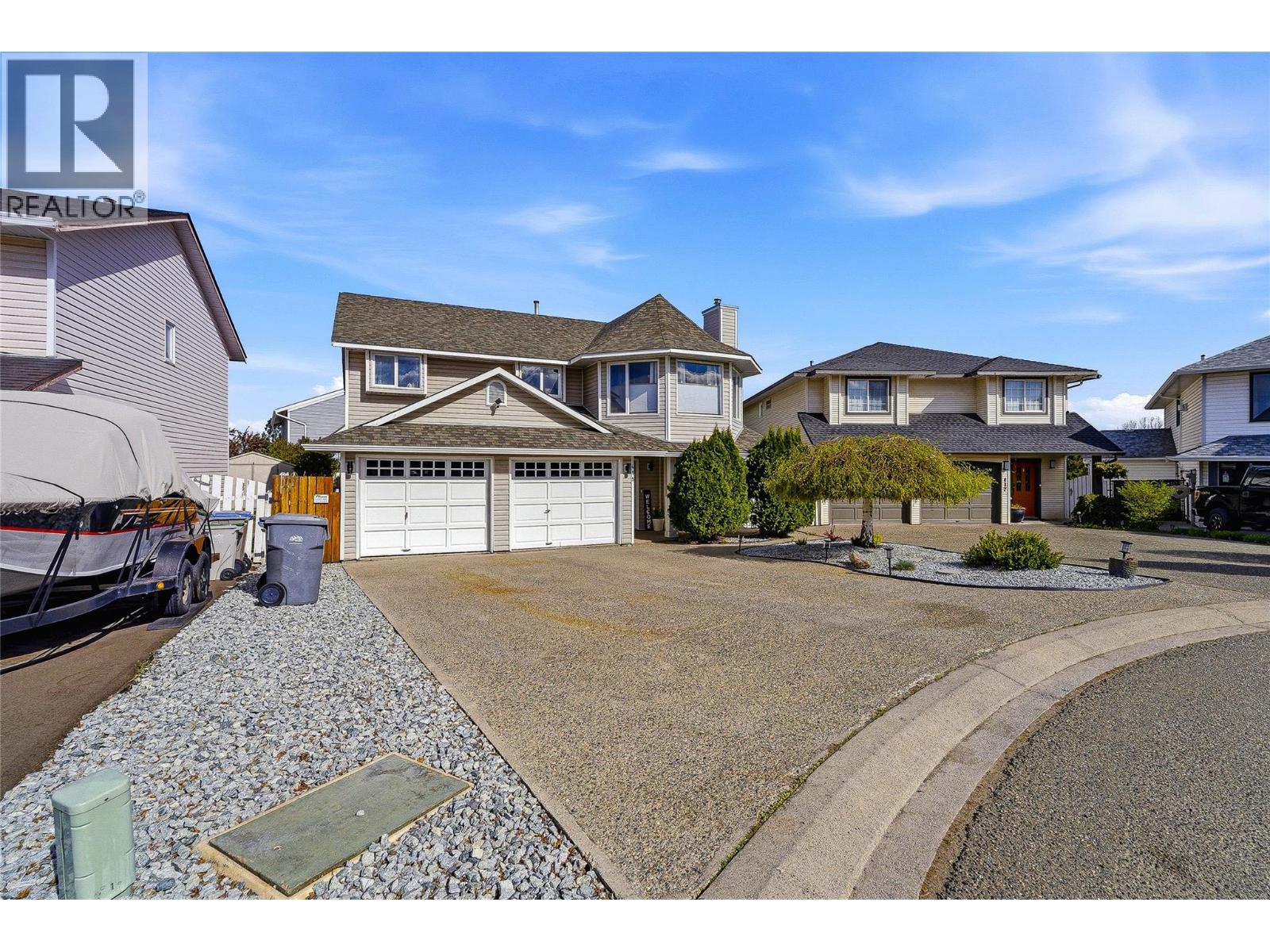 418 Malahat Place, Kamloops, British Columbia  V2E 2M8 - Photo 2 - 10383888