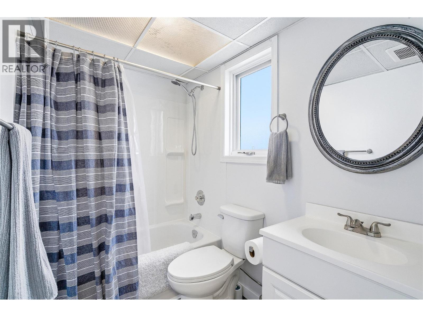 418 Malahat Place, Kamloops, British Columbia  V2E 2M8 - Photo 38 - 10383888
