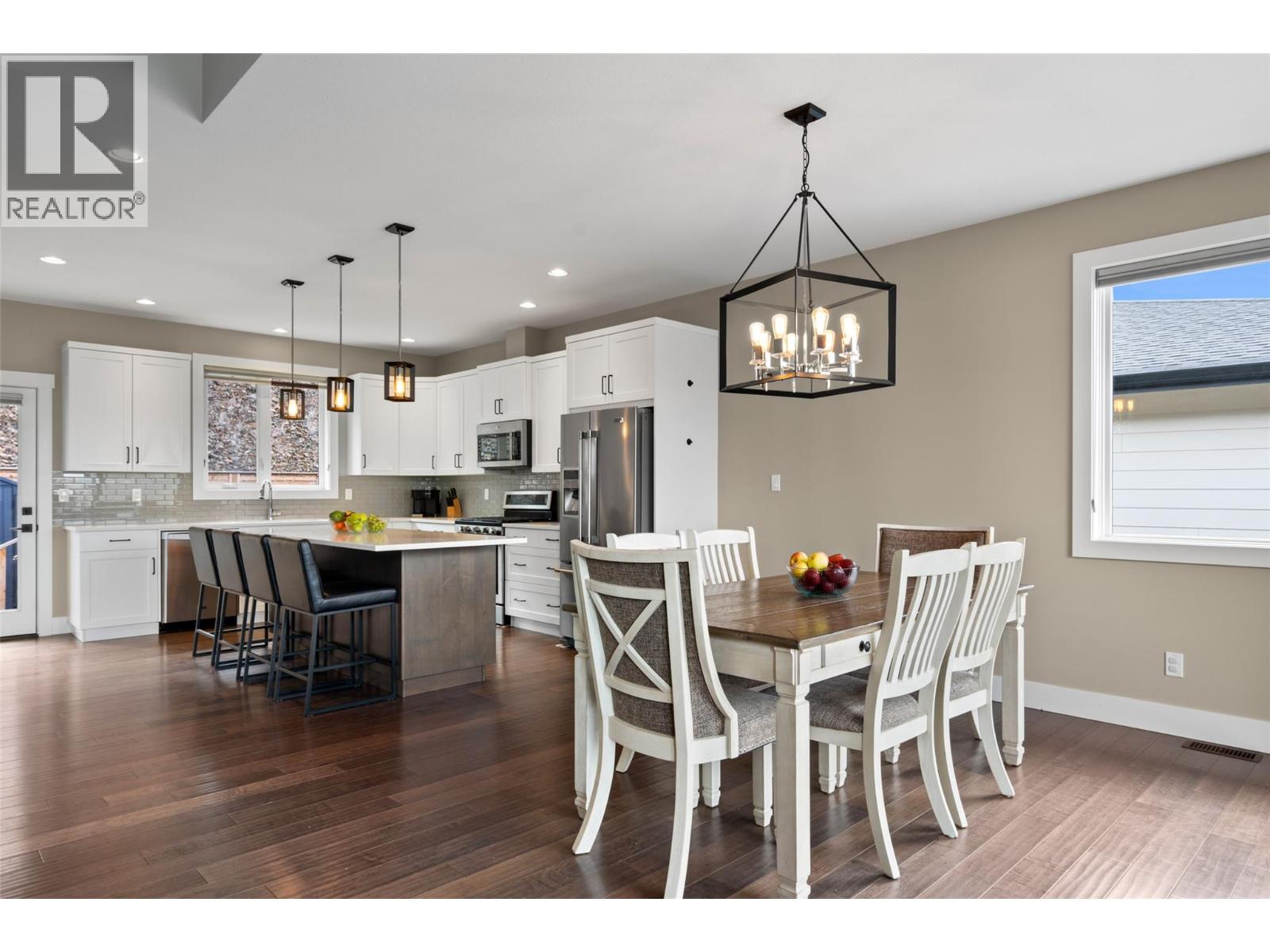 2061 Galore Crescent, Kamloops, British Columbia  V2E 0A7 - Photo 5 - 10385197