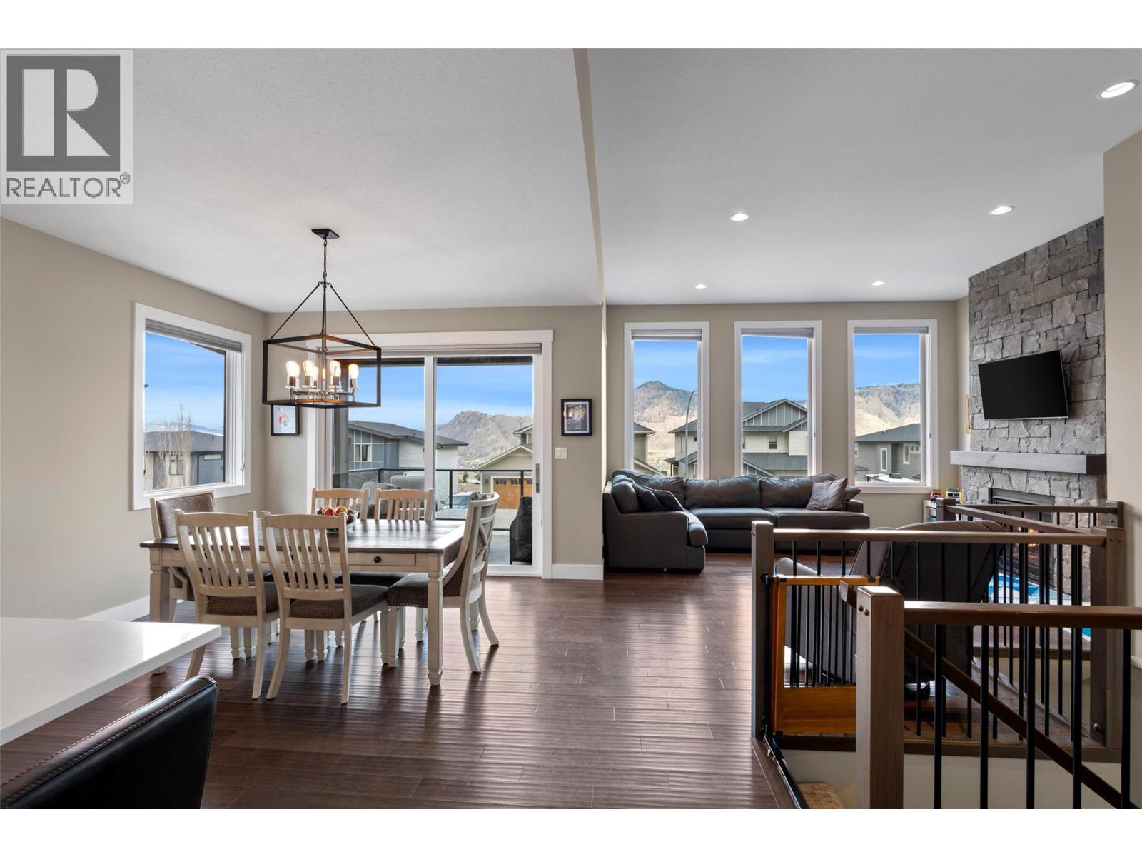 2061 Galore Crescent, Kamloops, British Columbia  V2E 0A7 - Photo 6 - 10385197