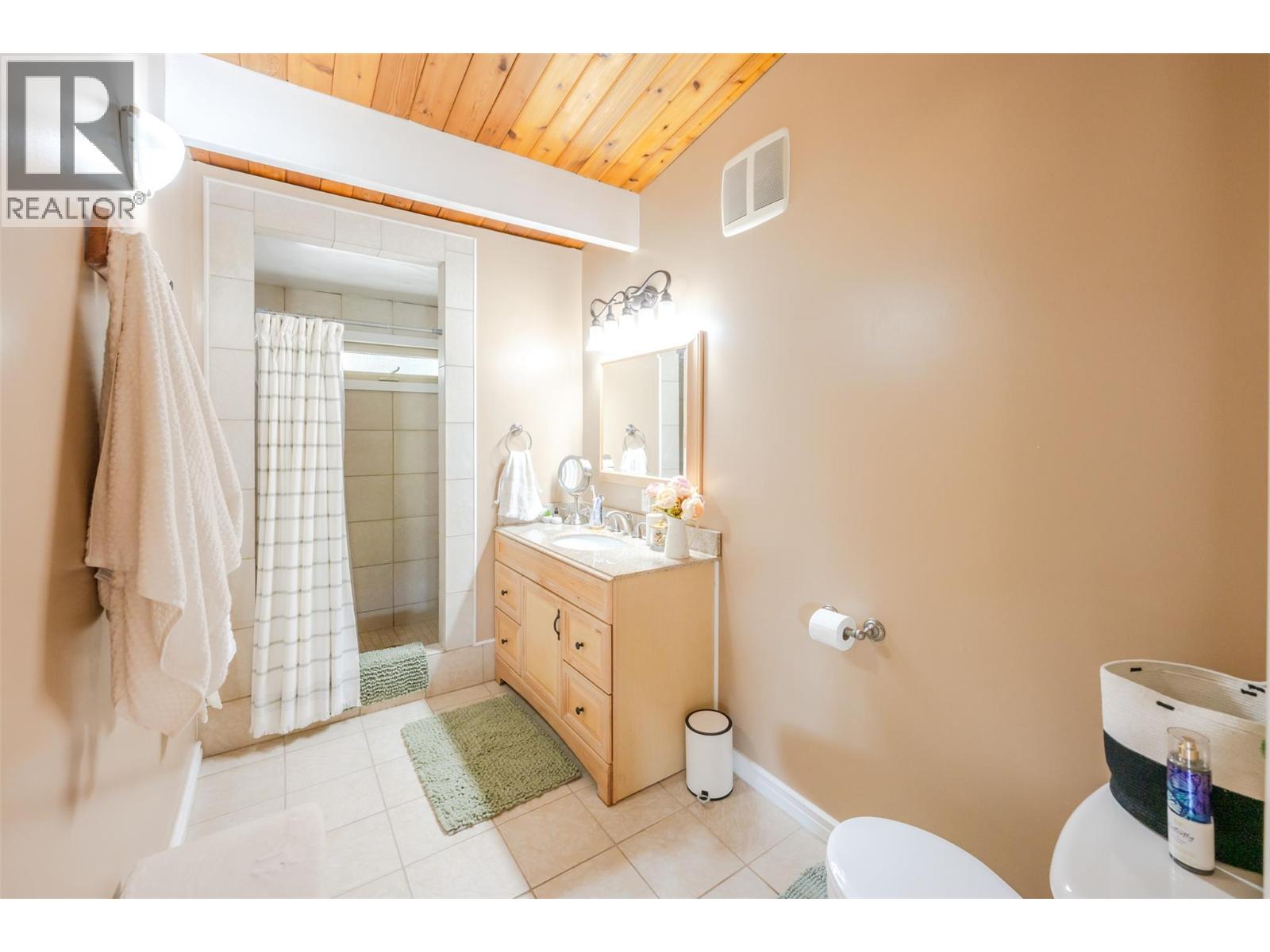 311 Sunglo Drive, Penticton, British Columbia  V2A 8X6 - Photo 22 - 10385182