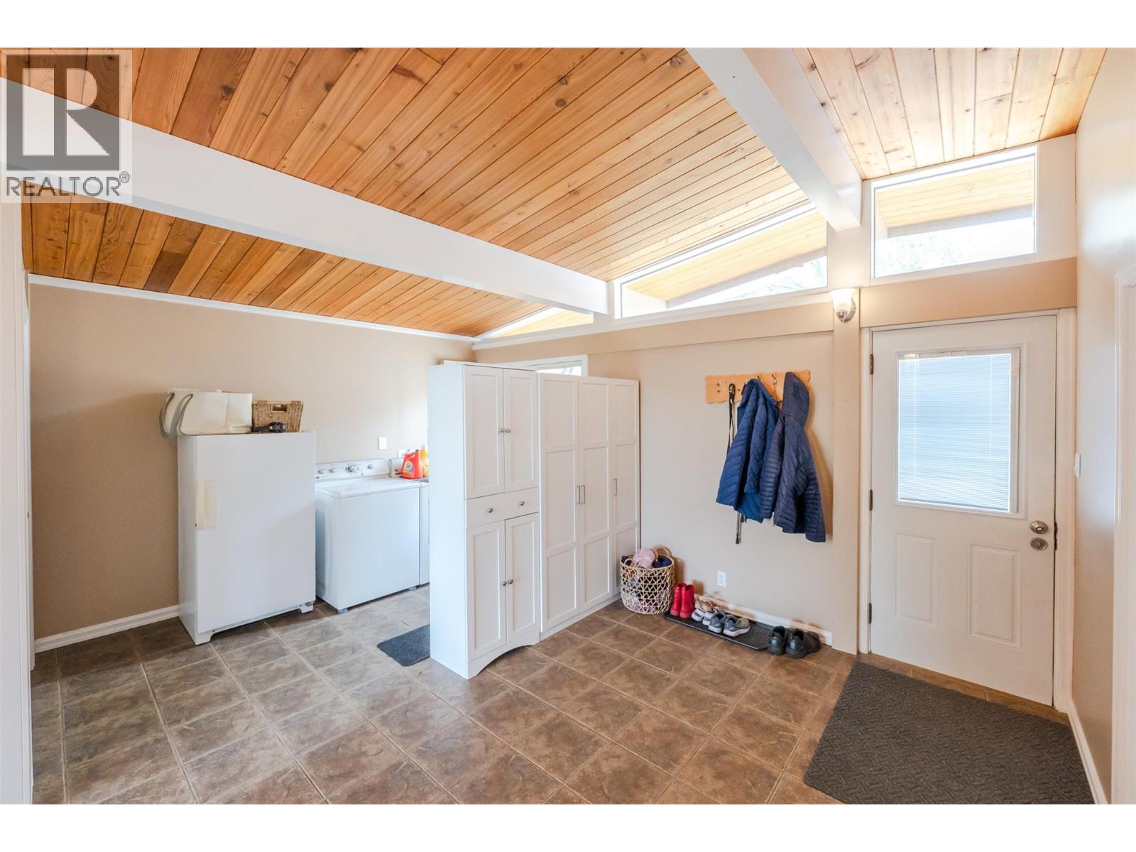 311 Sunglo Drive, Penticton, British Columbia  V2A 8X6 - Photo 27 - 10385182